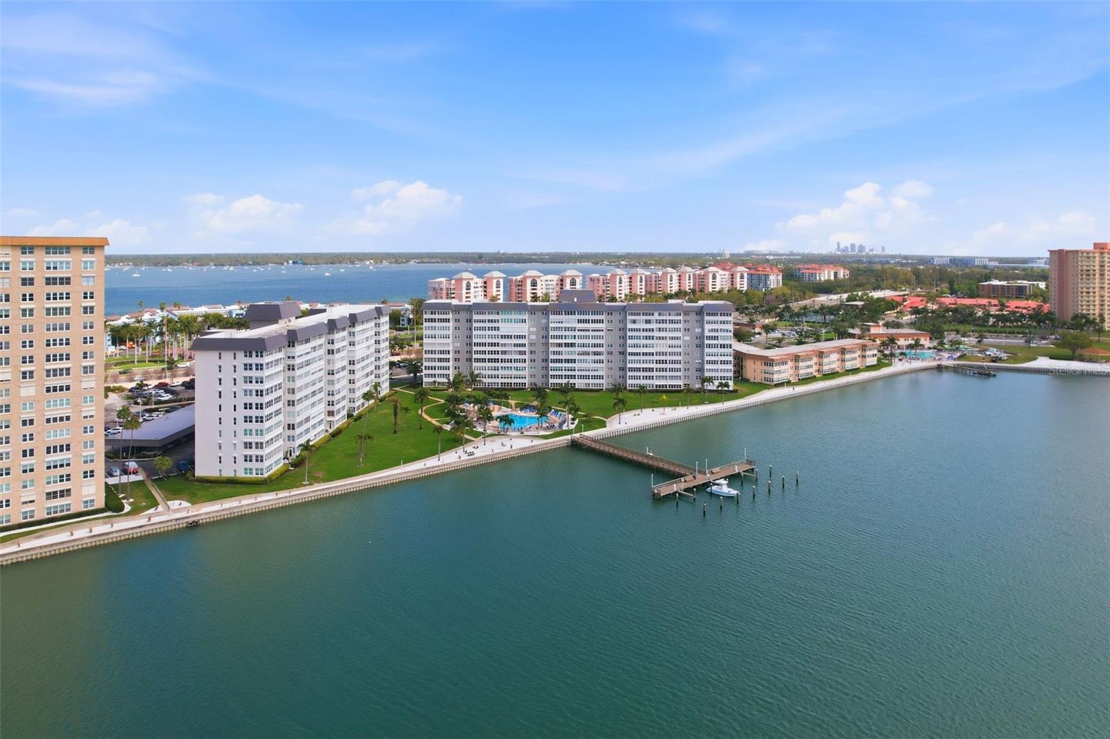 BAYWAY ISLES POINT BRITTANY TWO - Residential