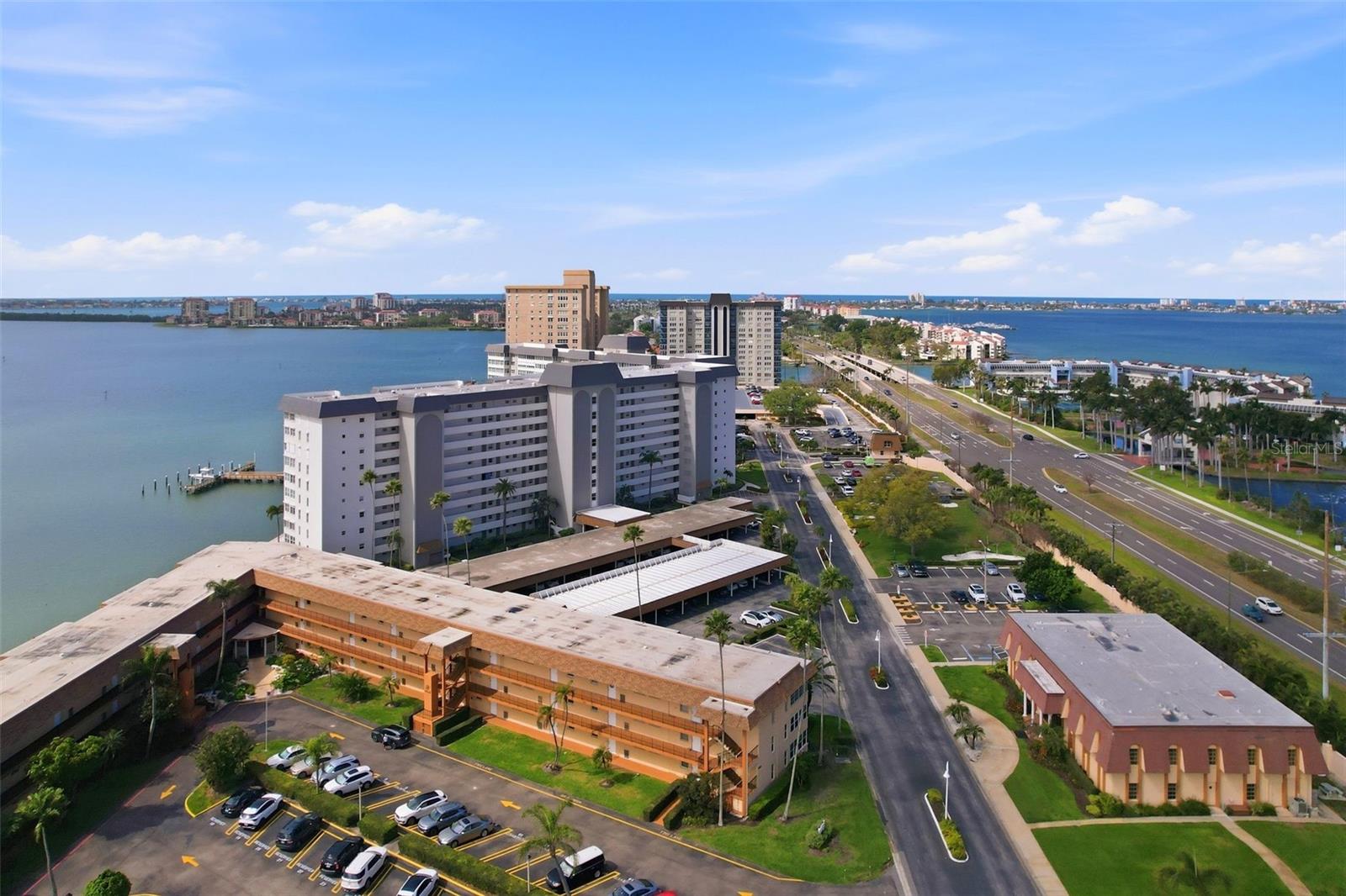 BAYWAY ISLES POINT BRITTANY TWO - Residential