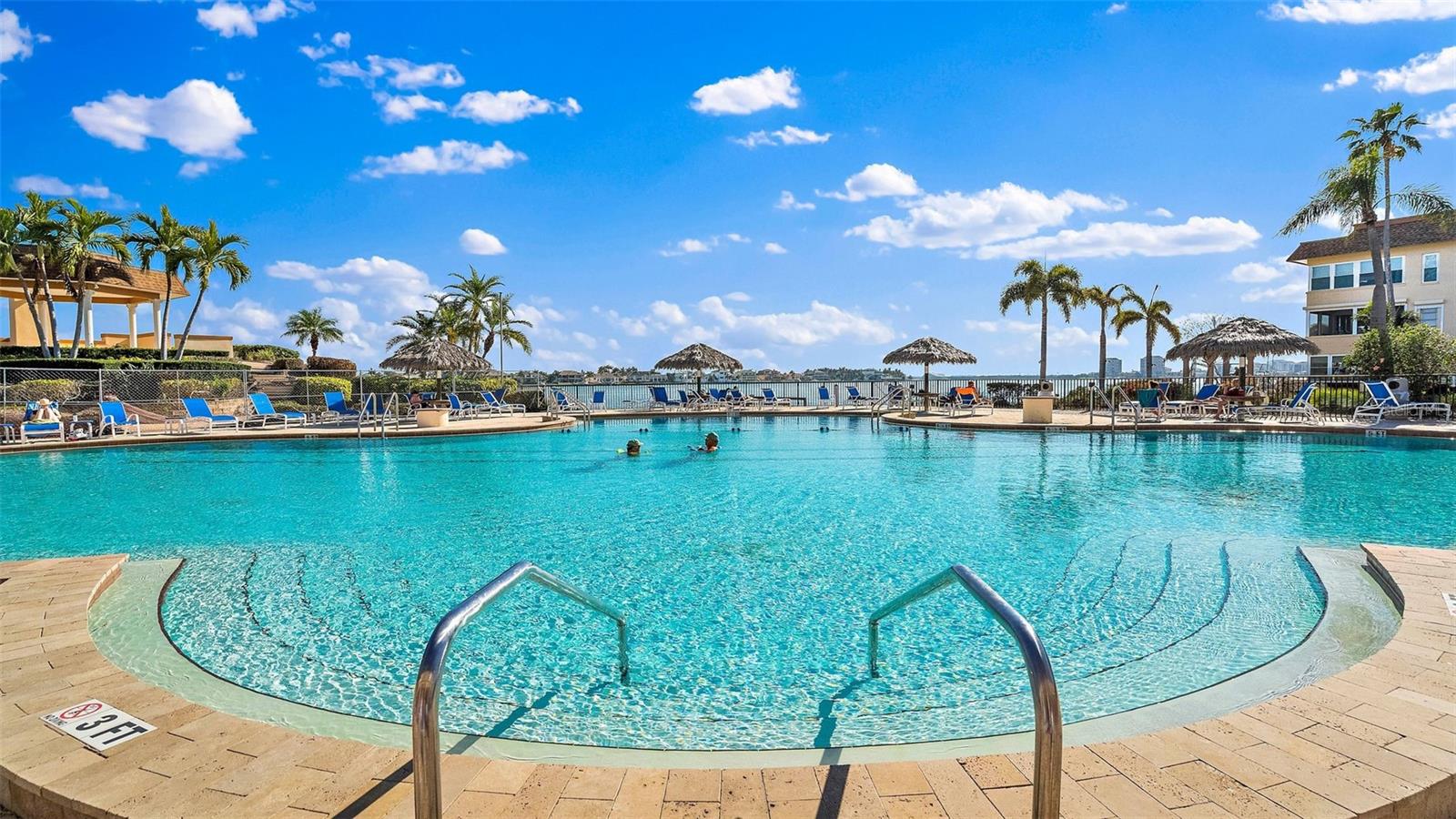 BAYWAY ISLES POINT BRITTANY TWO - Residential