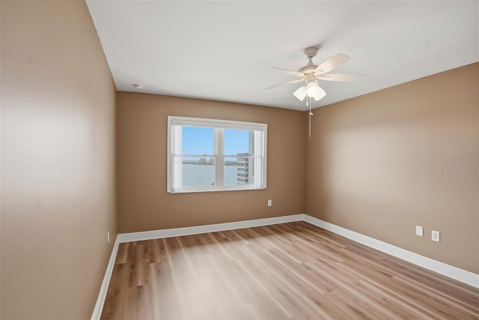 BAYWAY ISLES POINT BRITTANY TWO - Residential