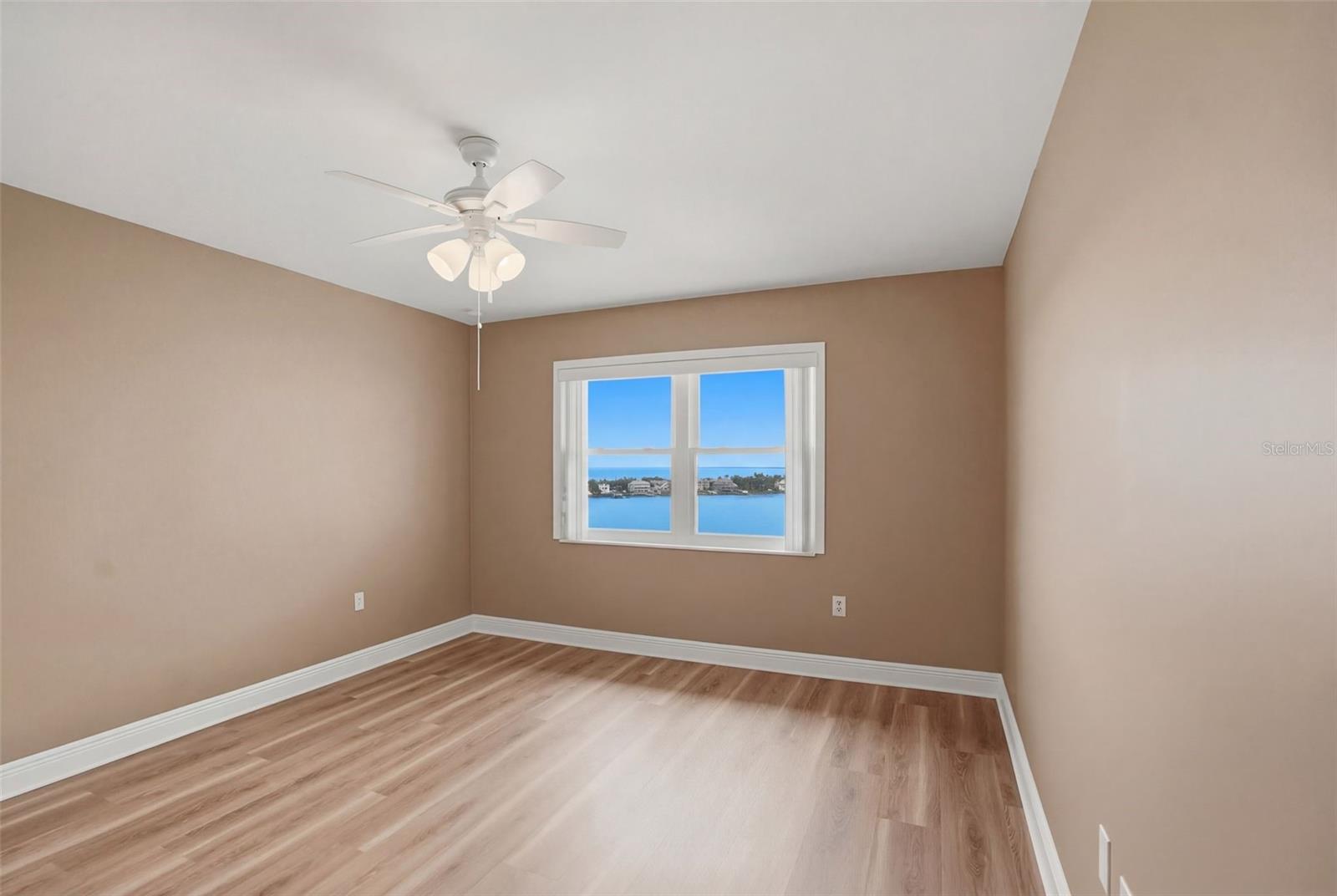 BAYWAY ISLES POINT BRITTANY TWO - Residential