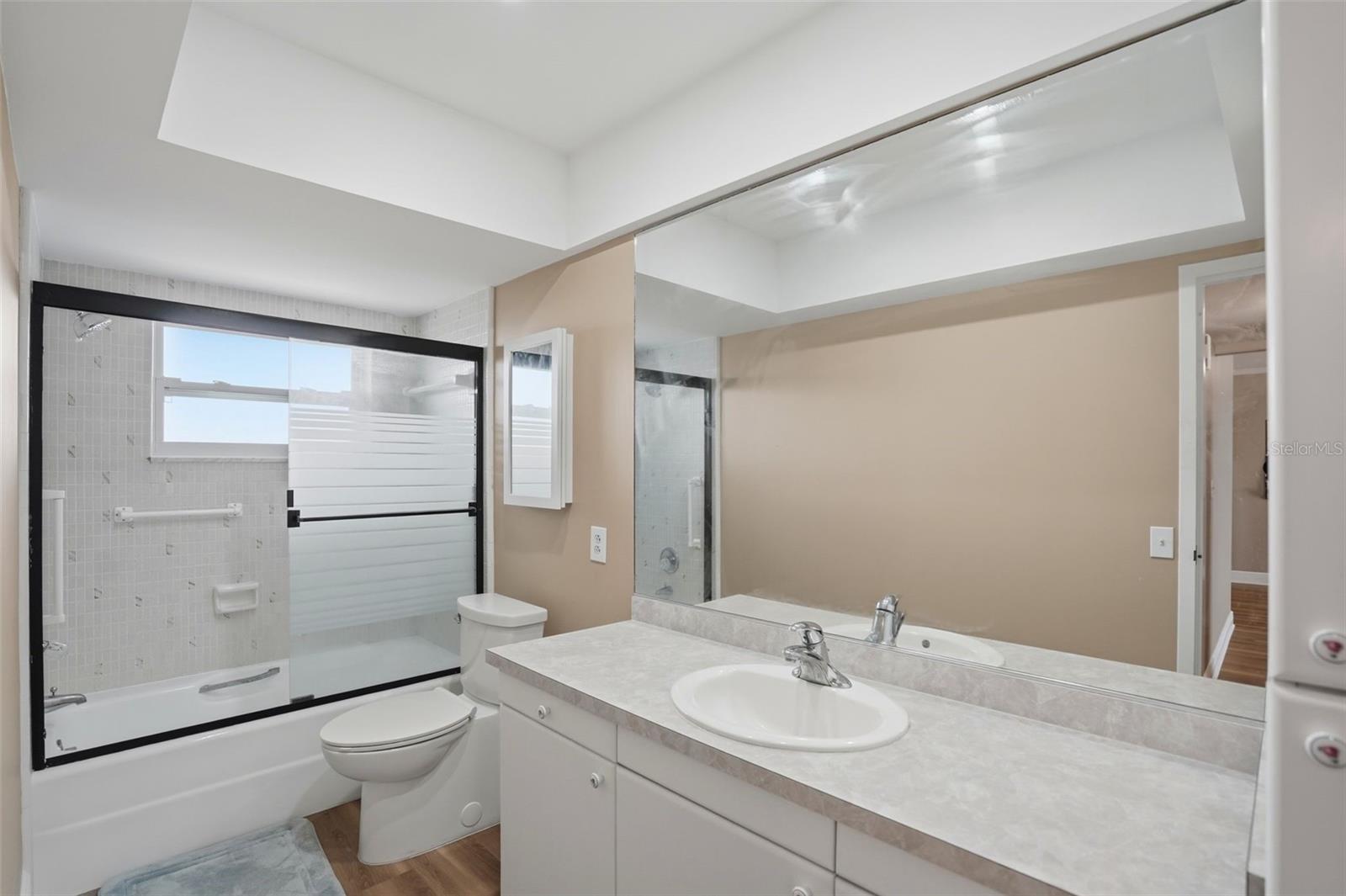 BAYWAY ISLES POINT BRITTANY TWO - Residential