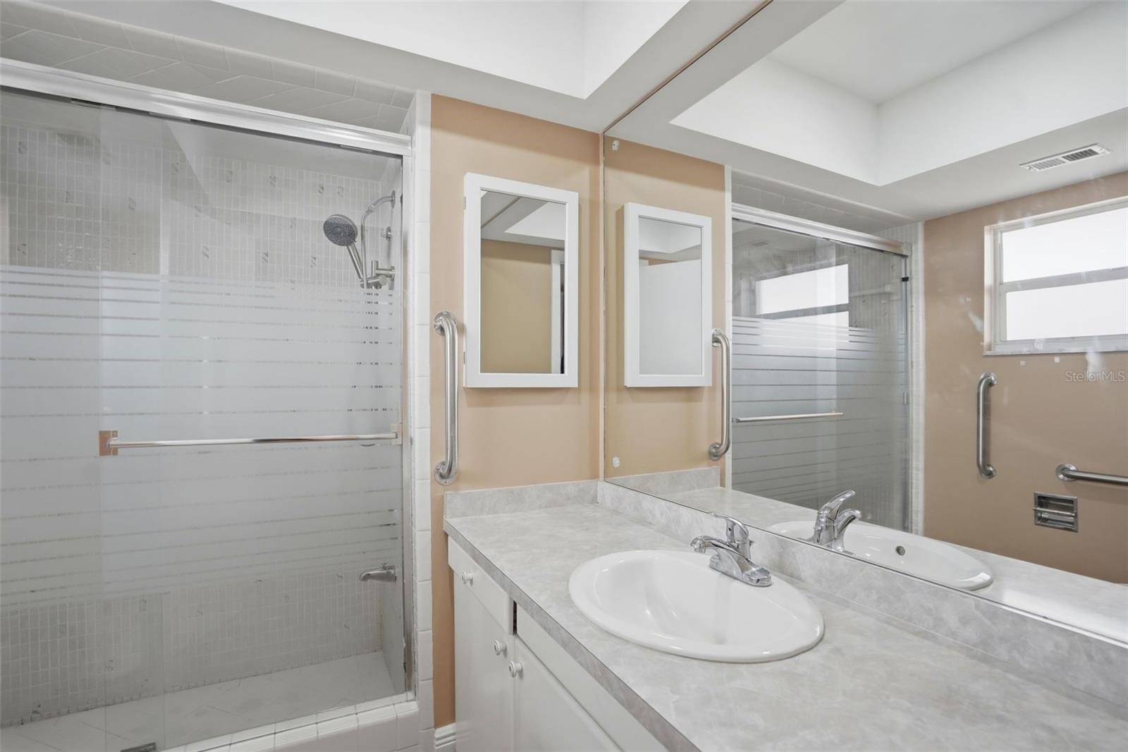 BAYWAY ISLES POINT BRITTANY TWO - Residential