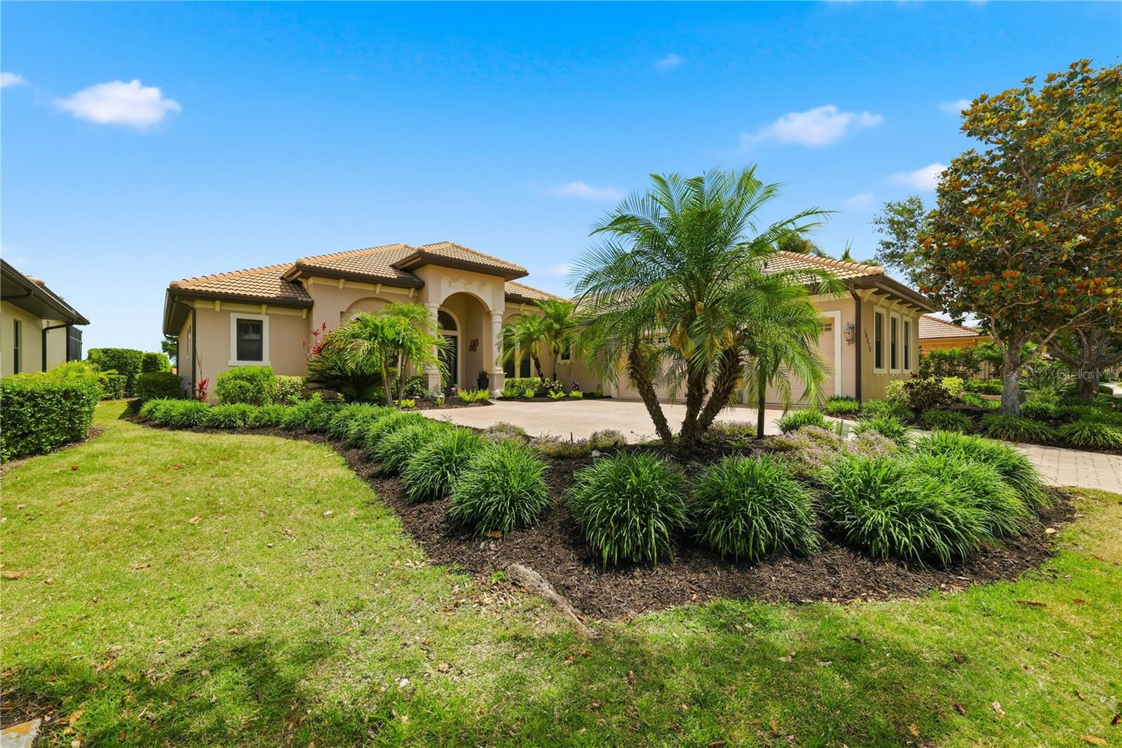 COUNTRY CLUB EAST AT LAKEWD RNCH OO1&2 - Residential