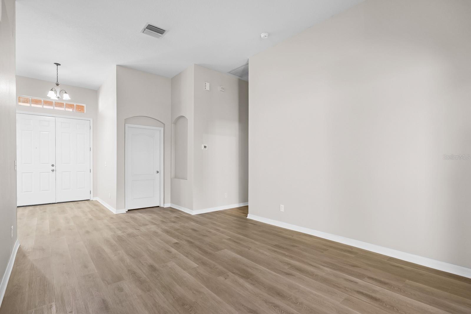 FISHHAWK RANCH PH 2 PRCL - Residential Lease