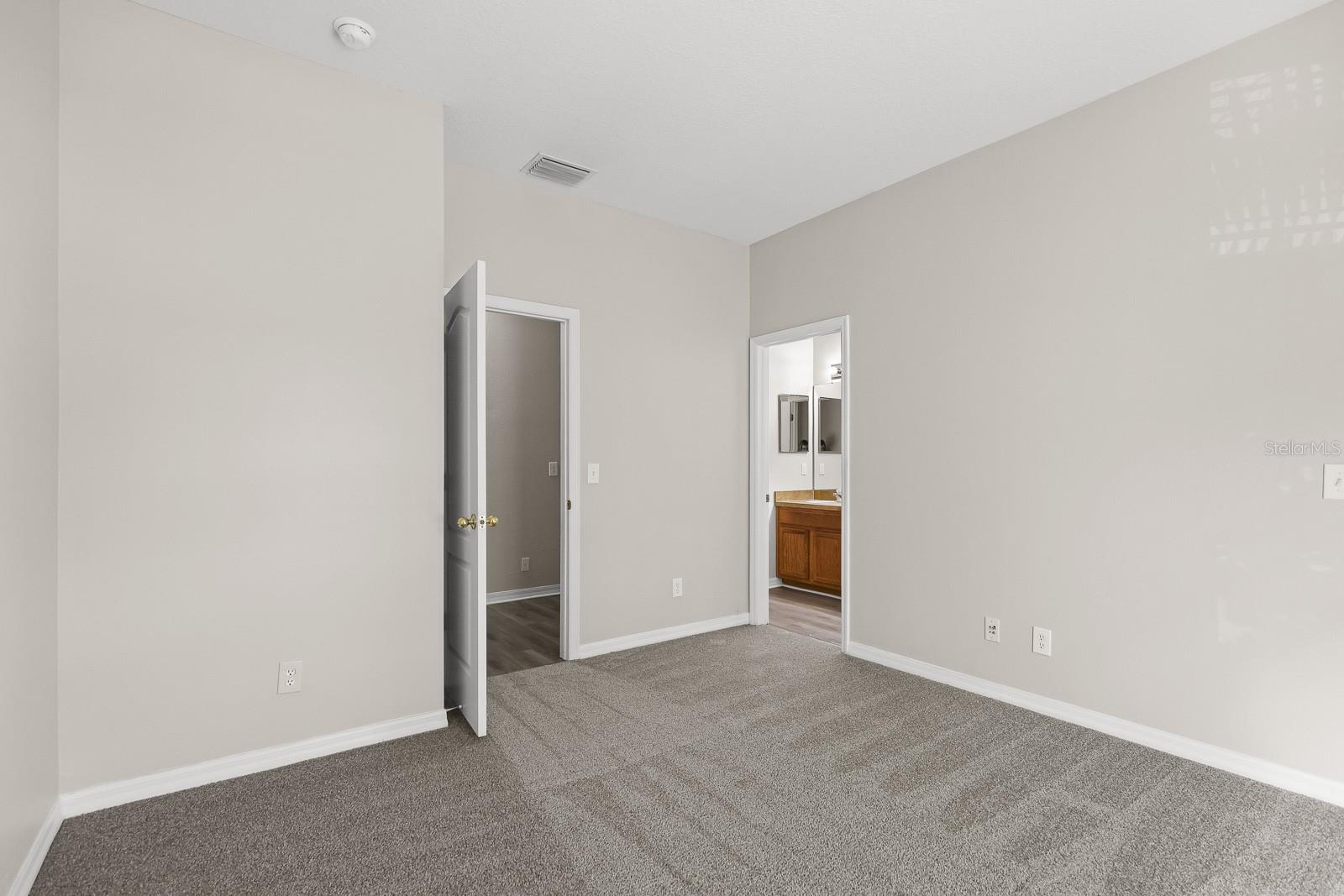 FISHHAWK RANCH PH 2 PRCL - Residential Lease