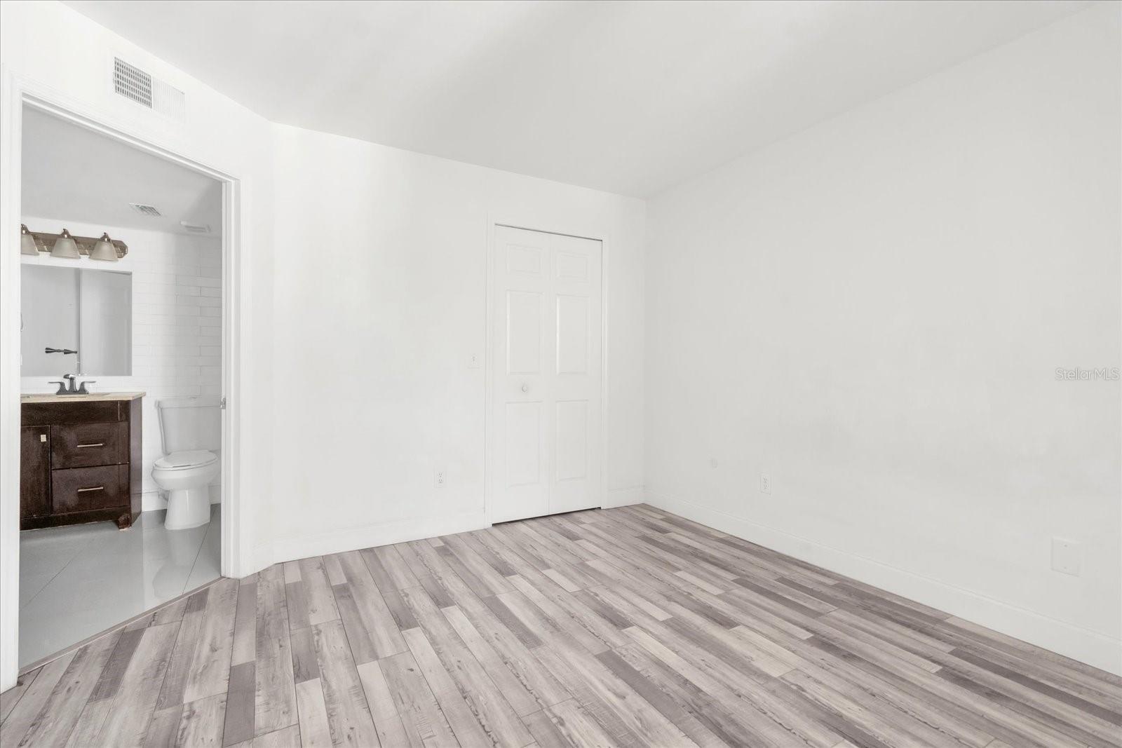 BELMONT/PK CENTRAL CONDO - Residential