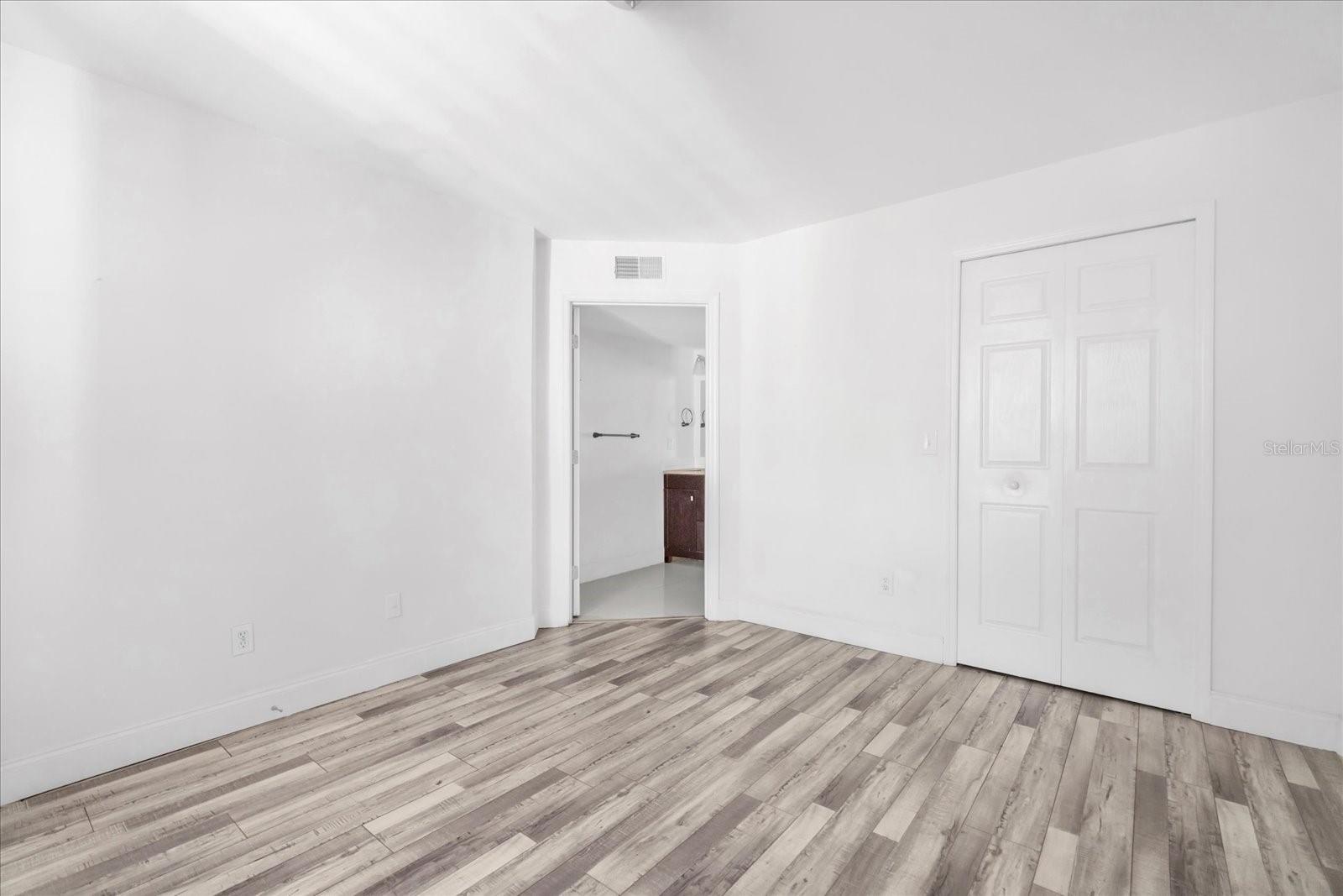 BELMONT/PK CENTRAL CONDO - Residential