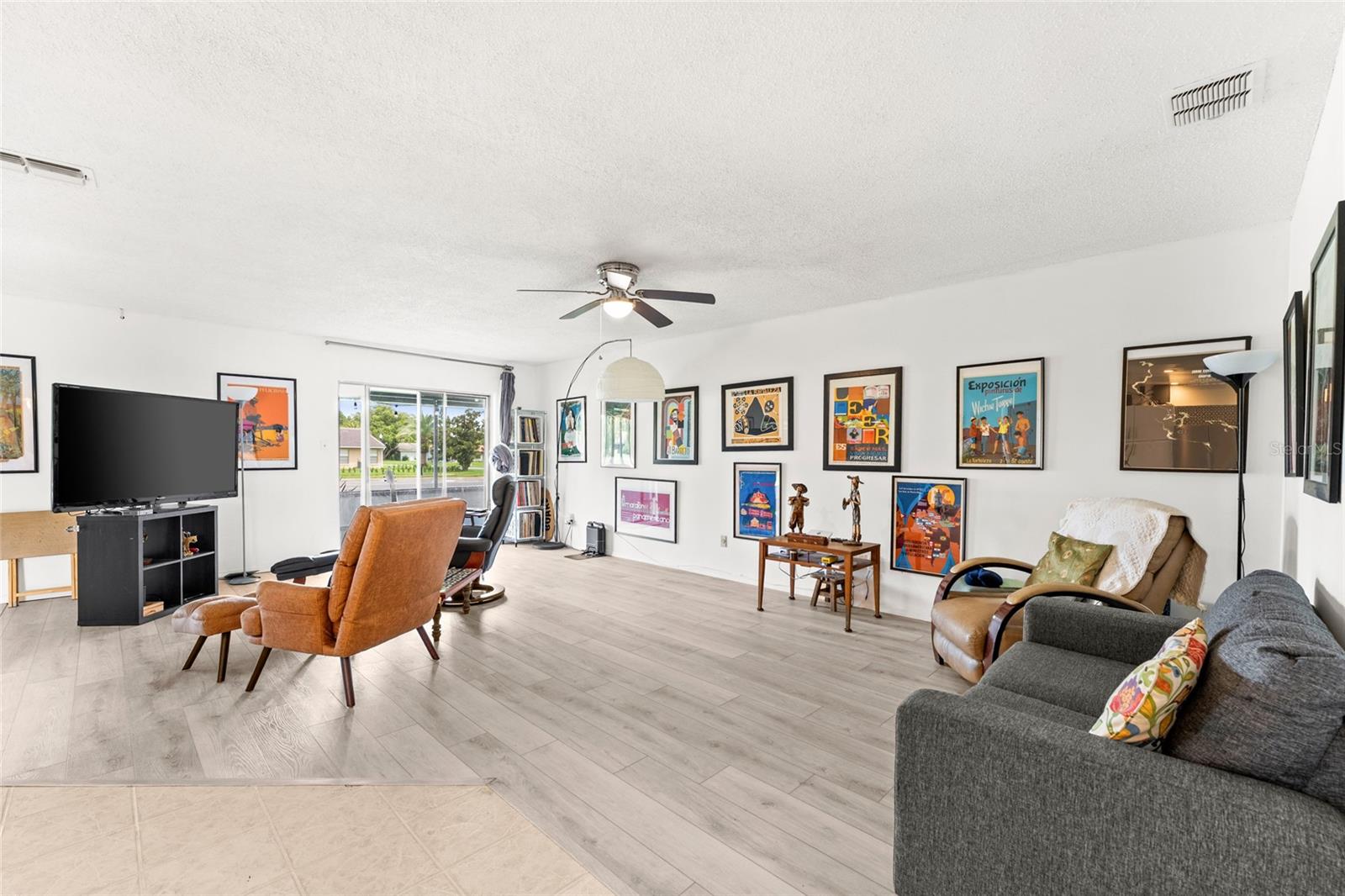 WINDMILL POINTE - Residential