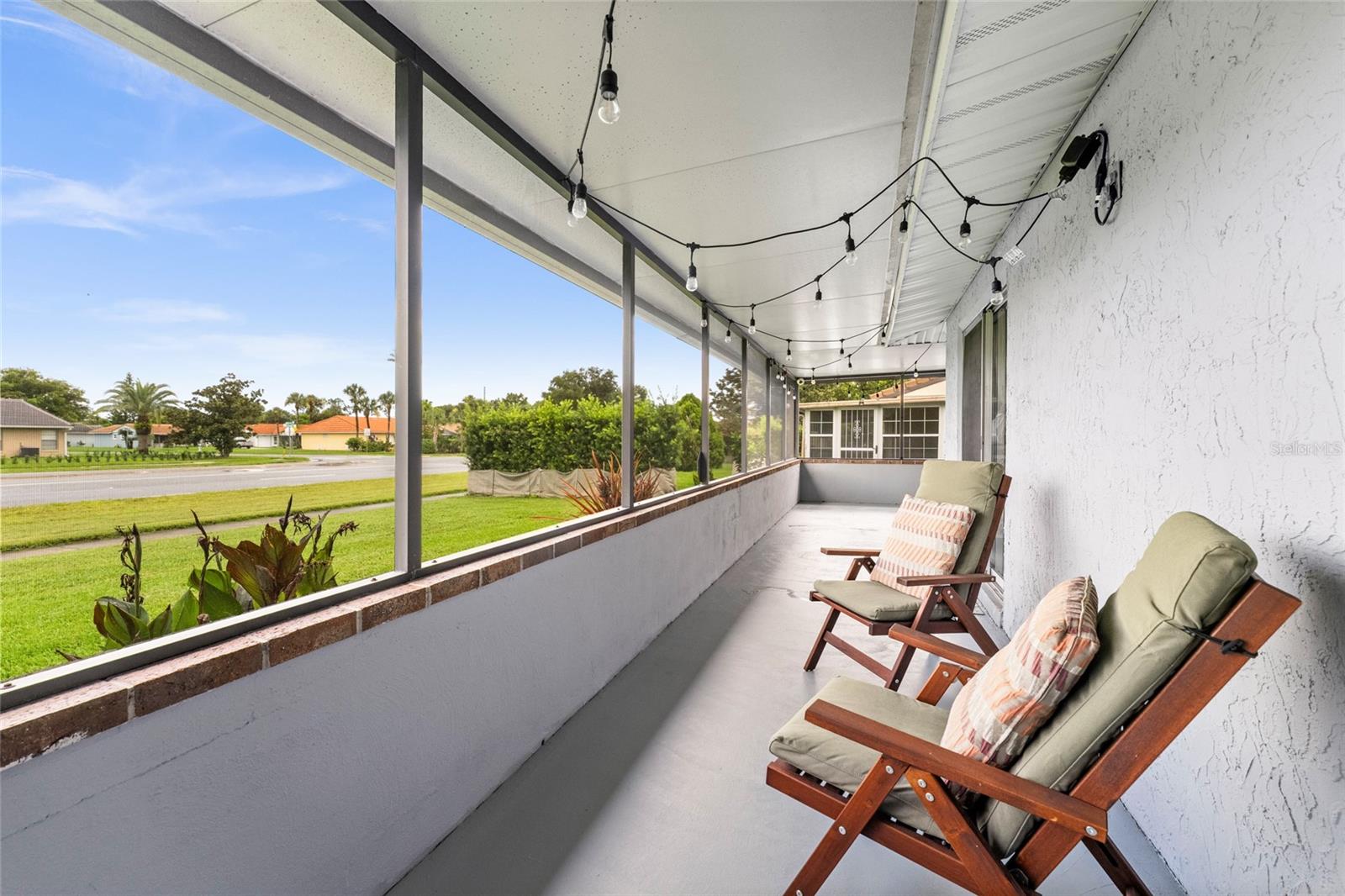 WINDMILL POINTE - Residential