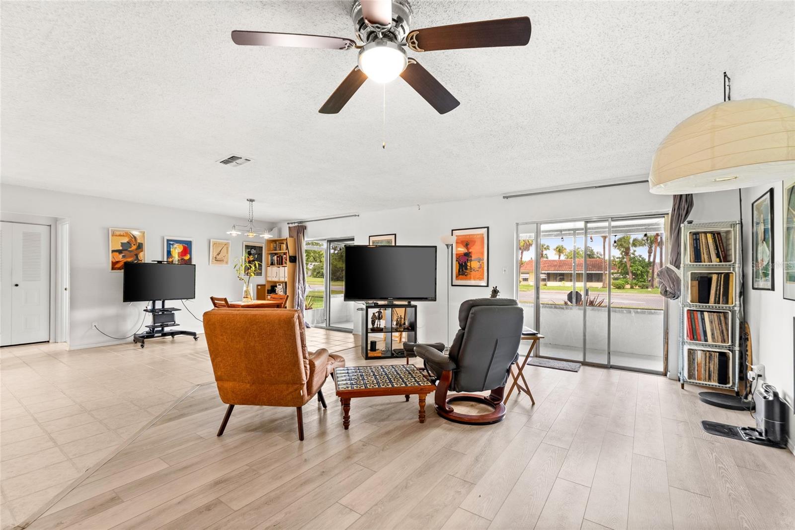 WINDMILL POINTE - Residential