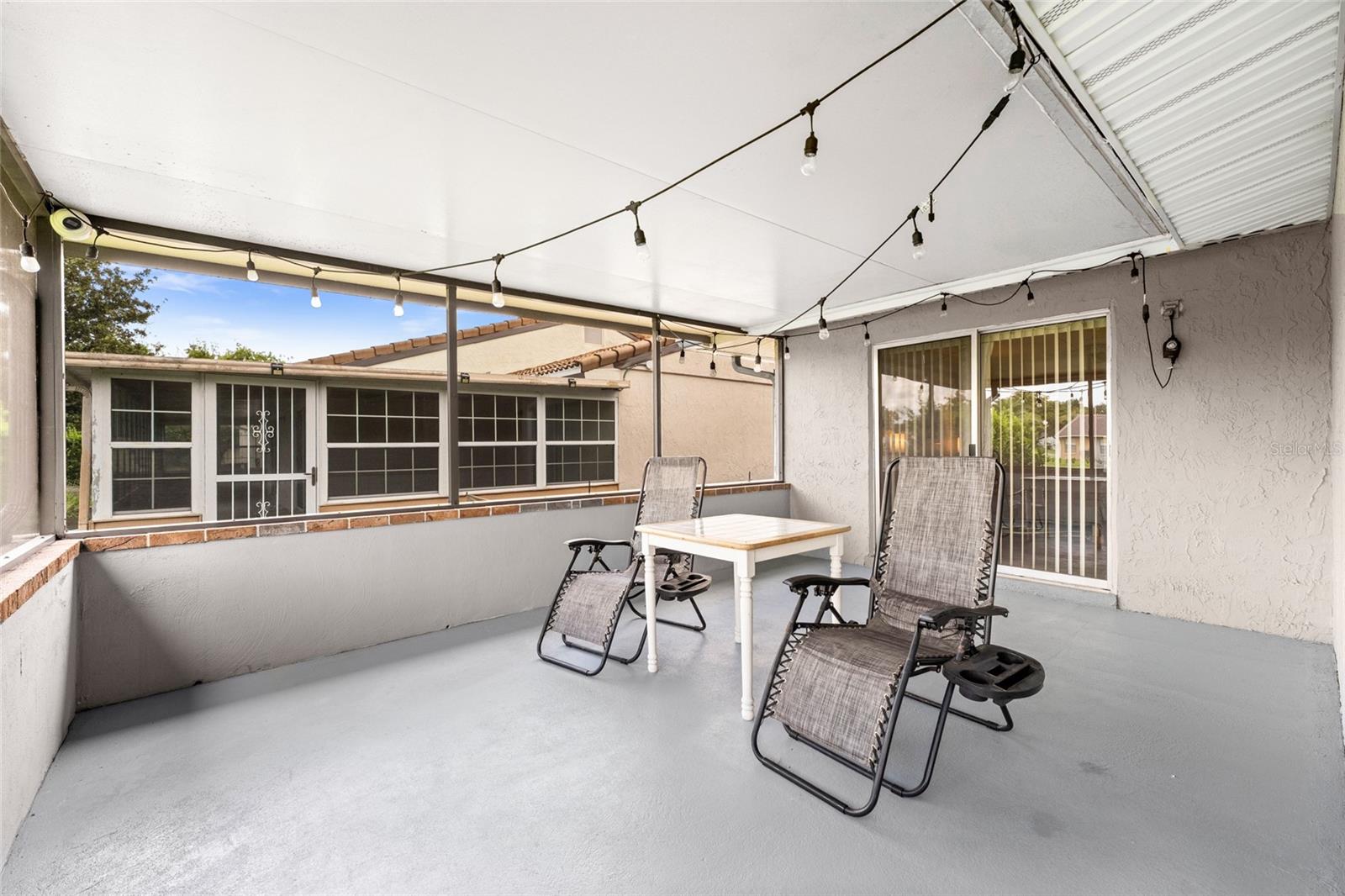 WINDMILL POINTE - Residential