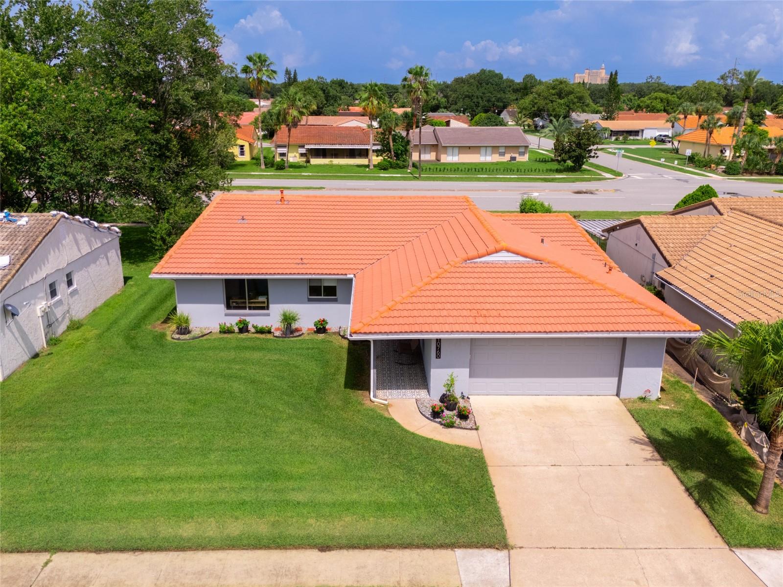 WINDMILL POINTE - Residential