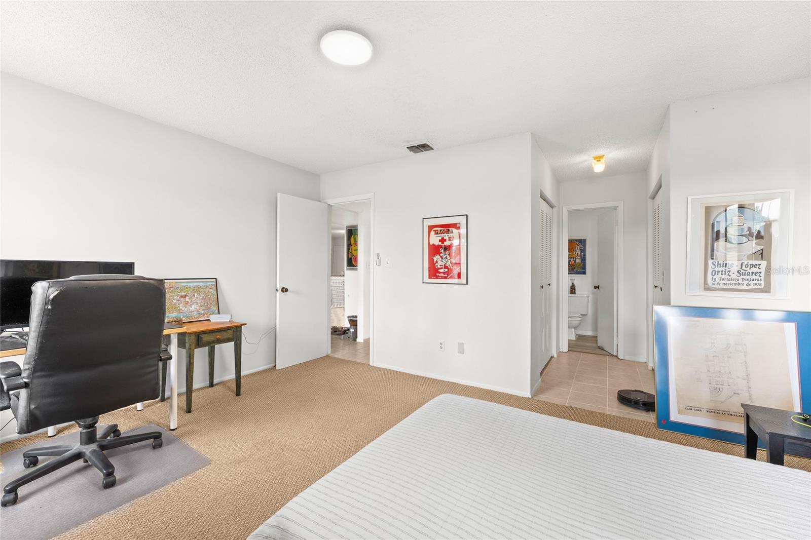 WINDMILL POINTE - Residential