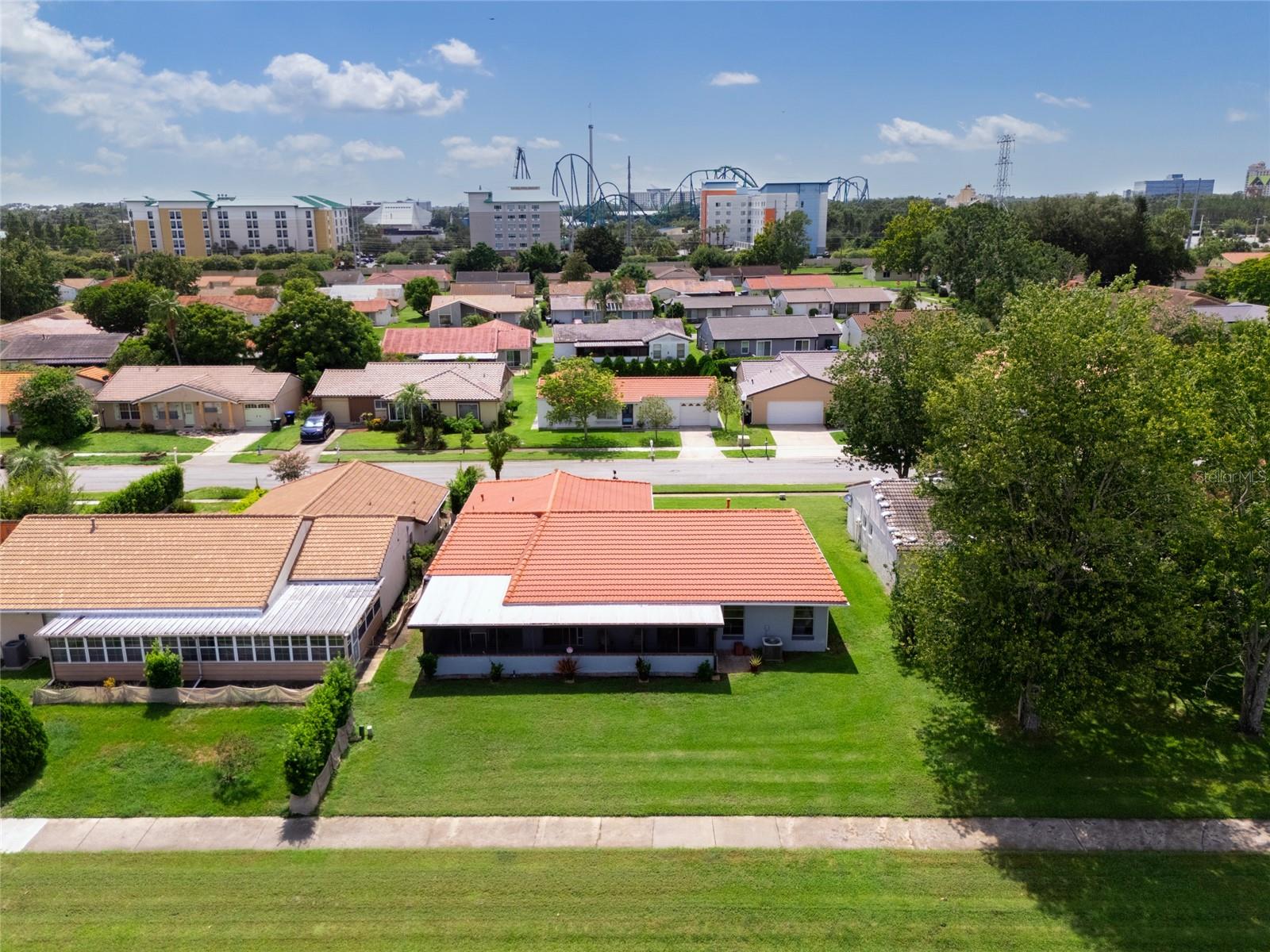 WINDMILL POINTE - Residential