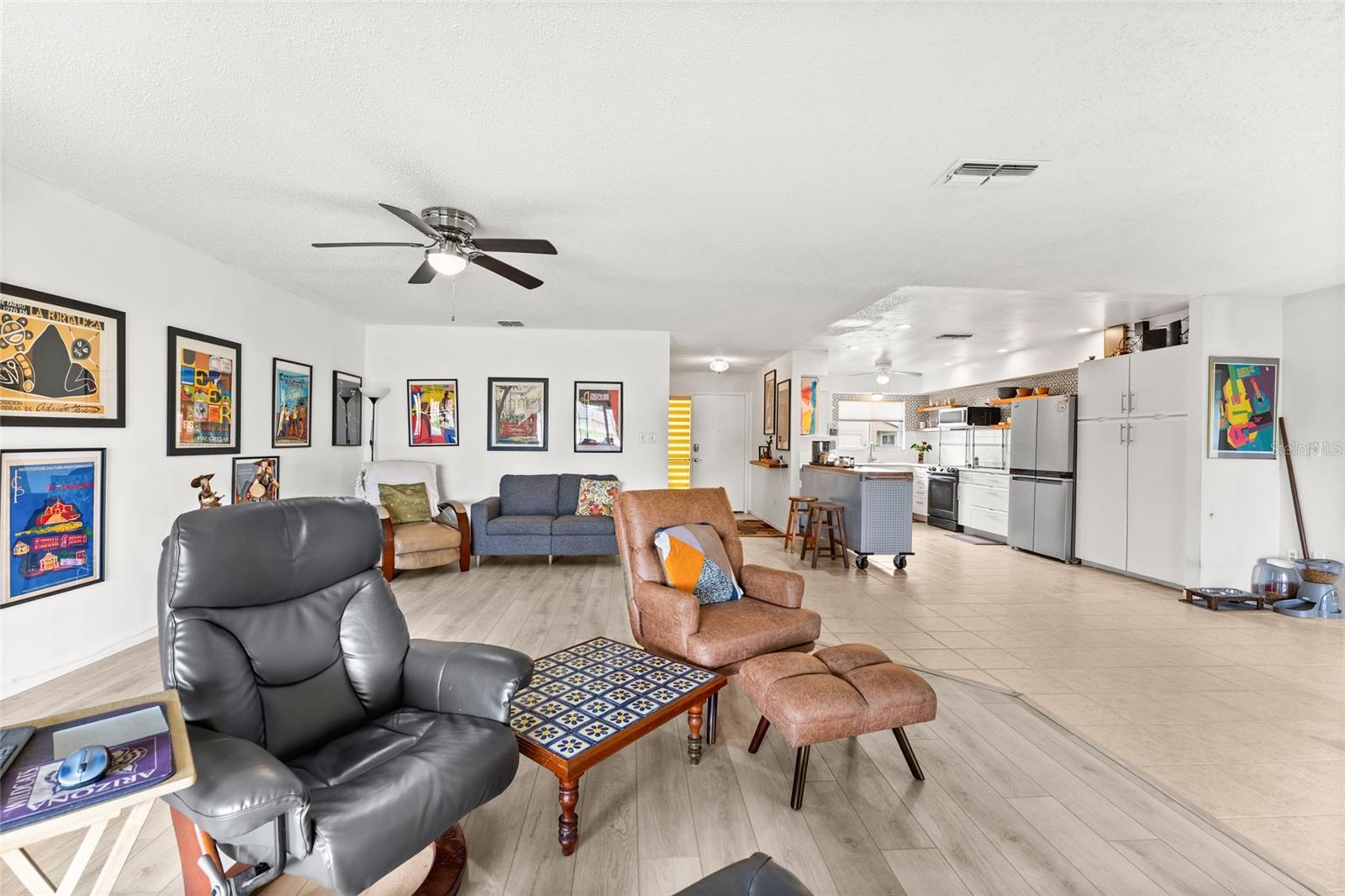 WINDMILL POINTE - Residential