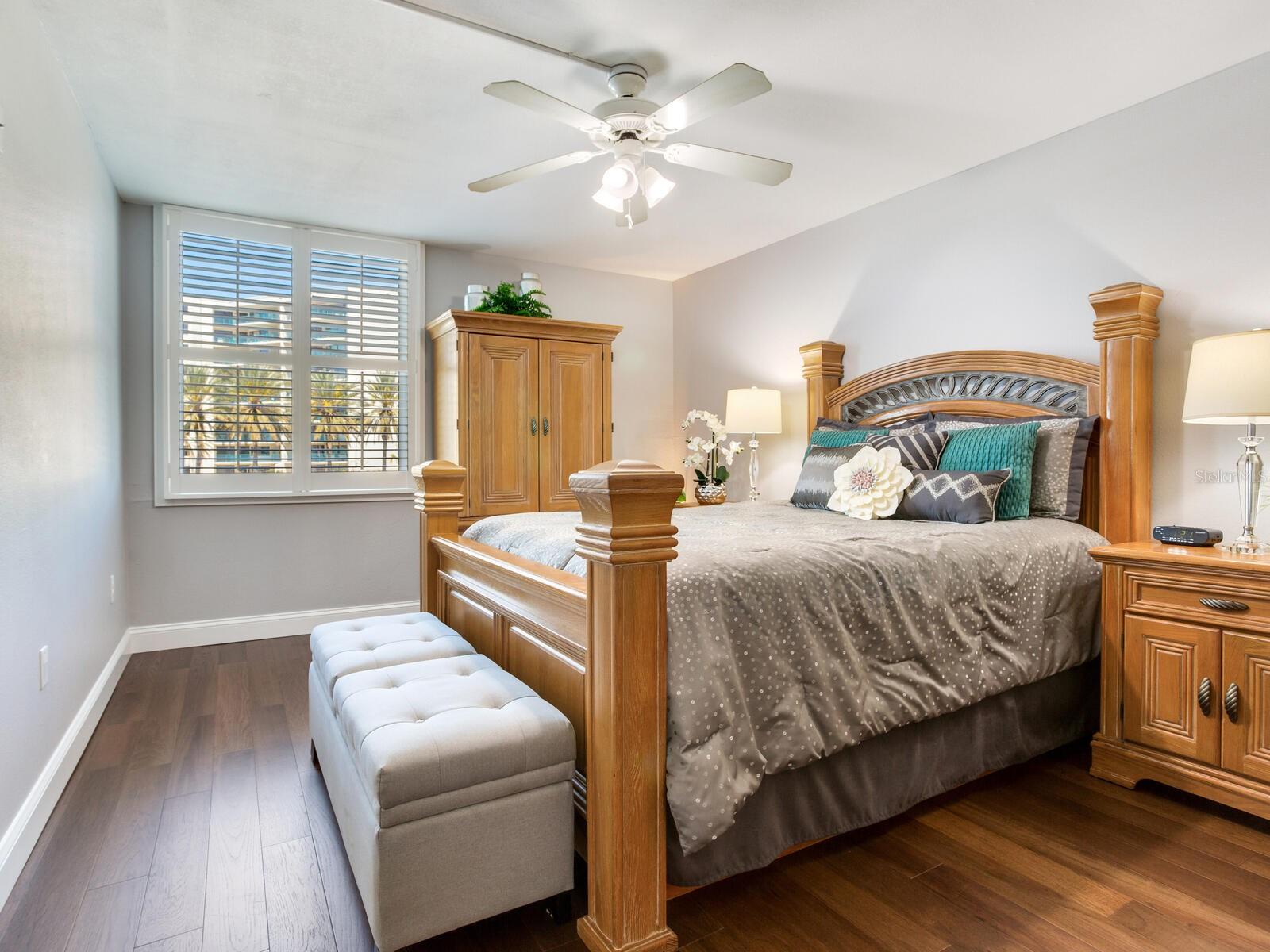 DIAMOND ISLE CONDO - Residential