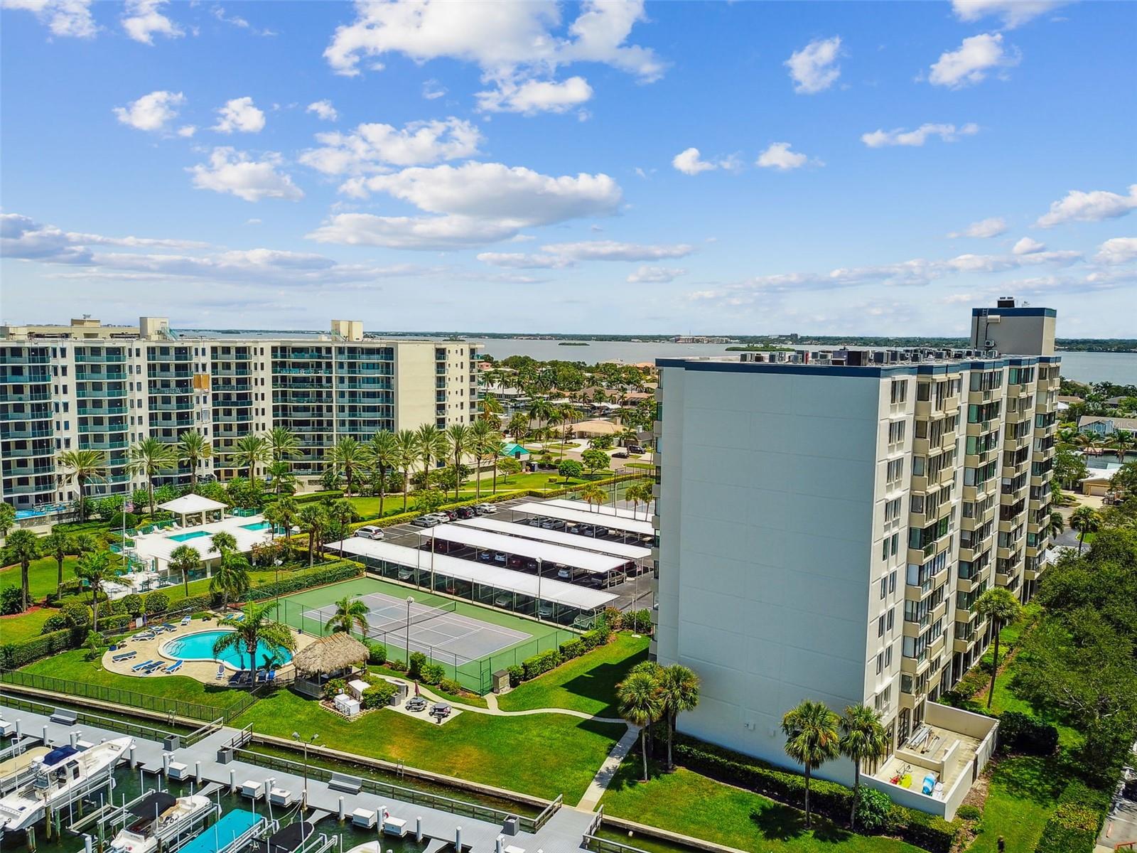 DIAMOND ISLE CONDO - Residential