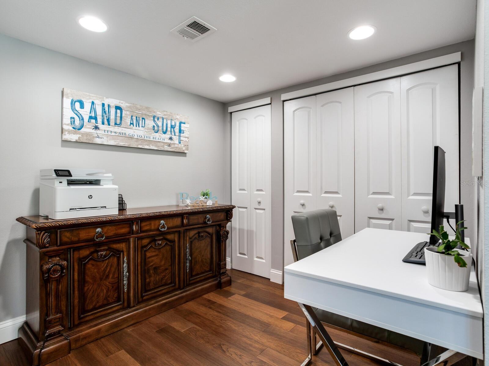 DIAMOND ISLE CONDO - Residential