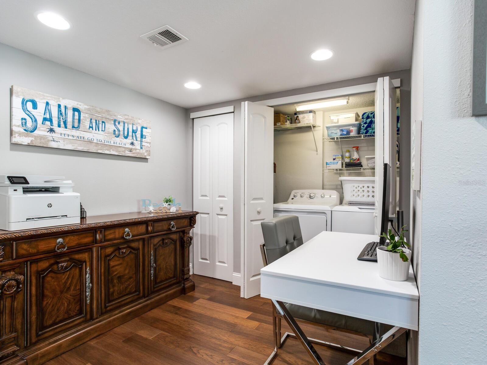 DIAMOND ISLE CONDO - Residential