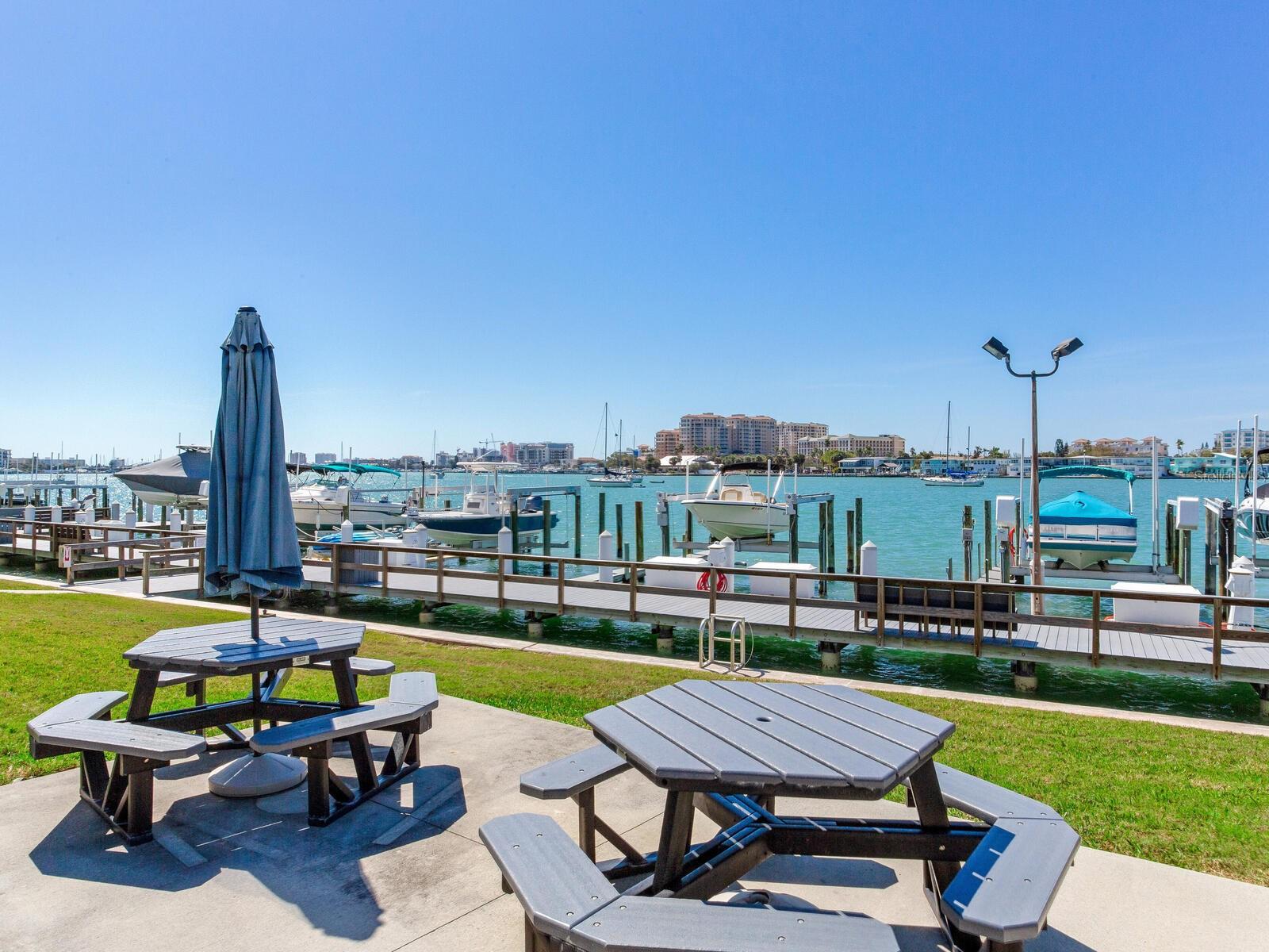 DIAMOND ISLE CONDO - Residential