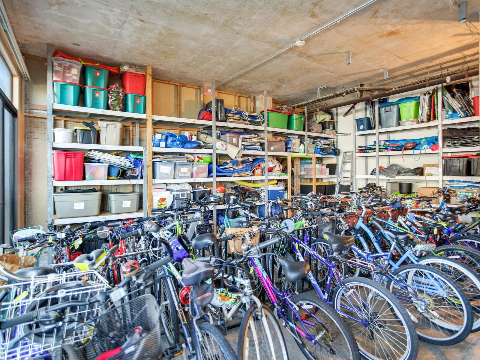 DIAMOND ISLE CONDO - Residential