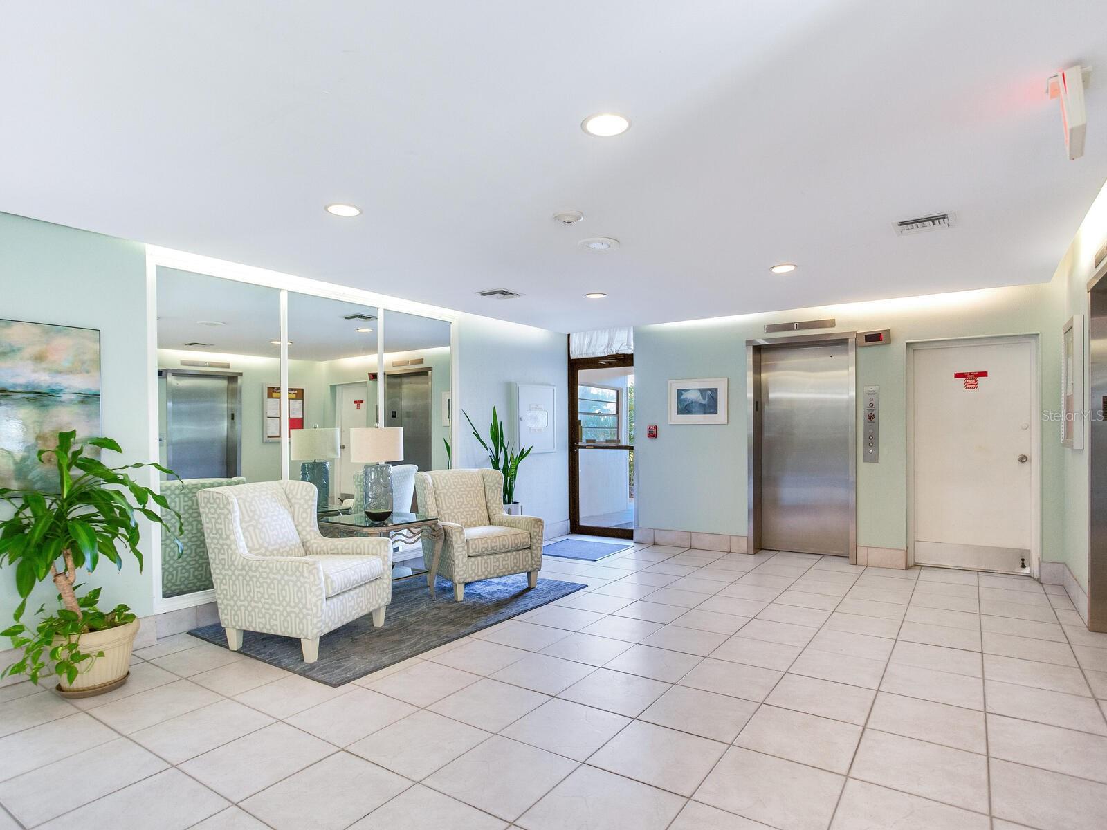 DIAMOND ISLE CONDO - Residential