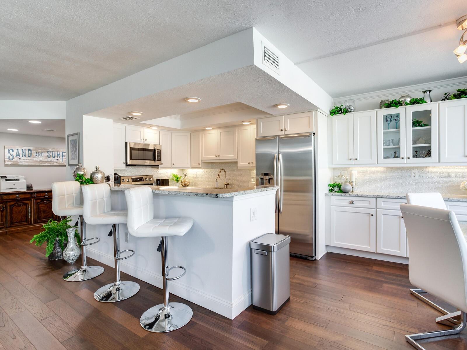 DIAMOND ISLE CONDO - Residential