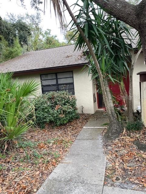 A home in PALM HARBOR