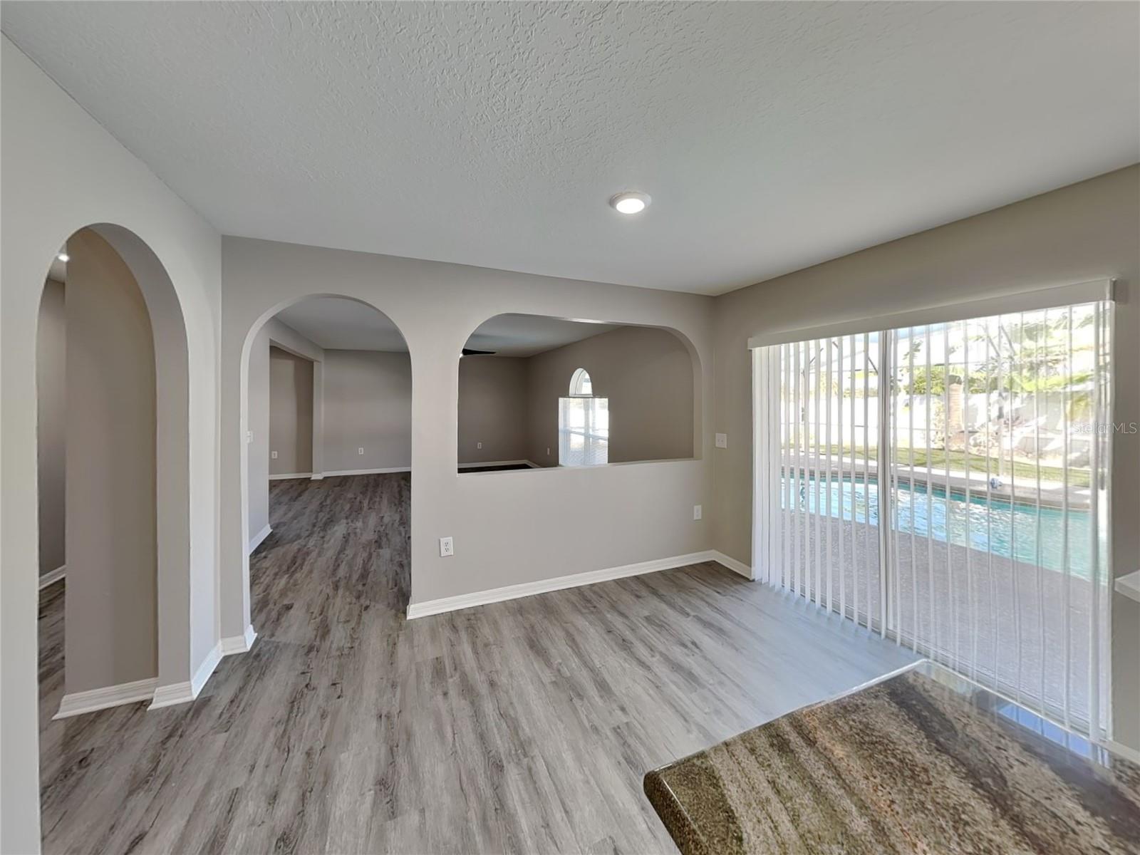 EMERALD COVE PH 02 - Residential Lease