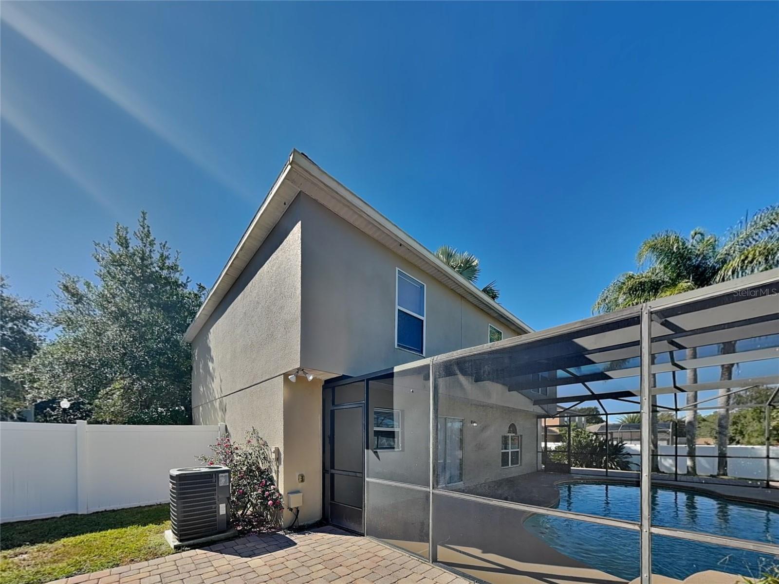 EMERALD COVE PH 02 - Residential Lease