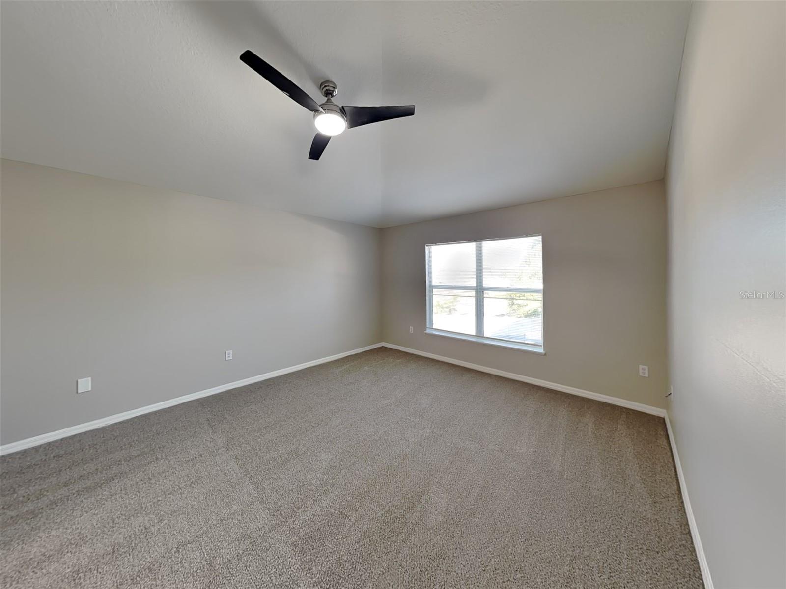 EMERALD COVE PH 02 - Residential Lease