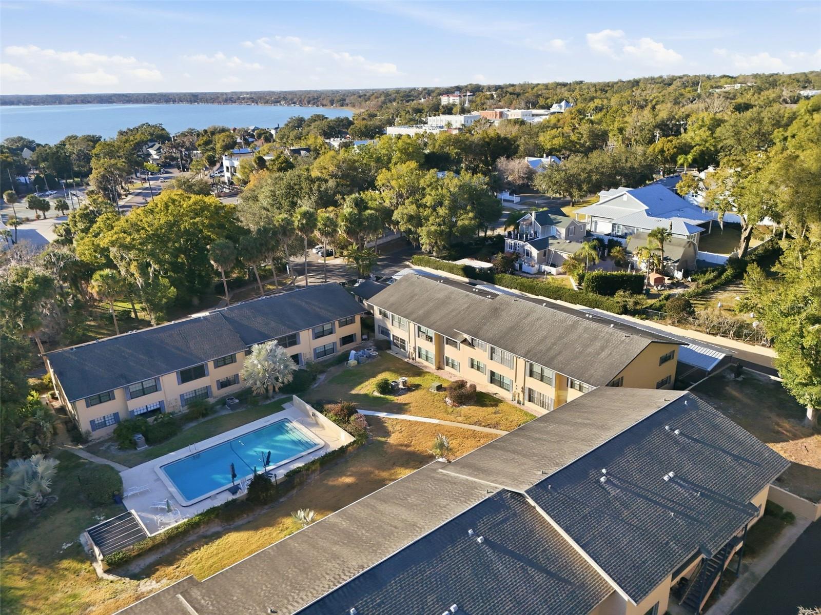 MOUNT DORA LAKEWOOD CONDO - Residential