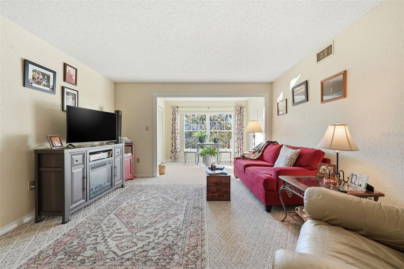 MOUNT DORA LAKEWOOD CONDO - Residential