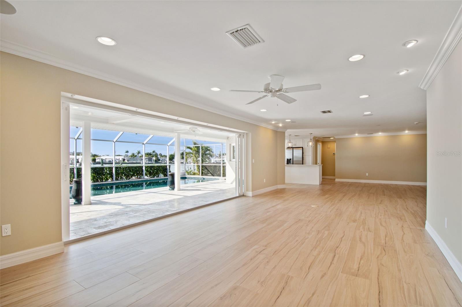 SOUTH CSWY ISLE YACHT CLUB ADD - Residential