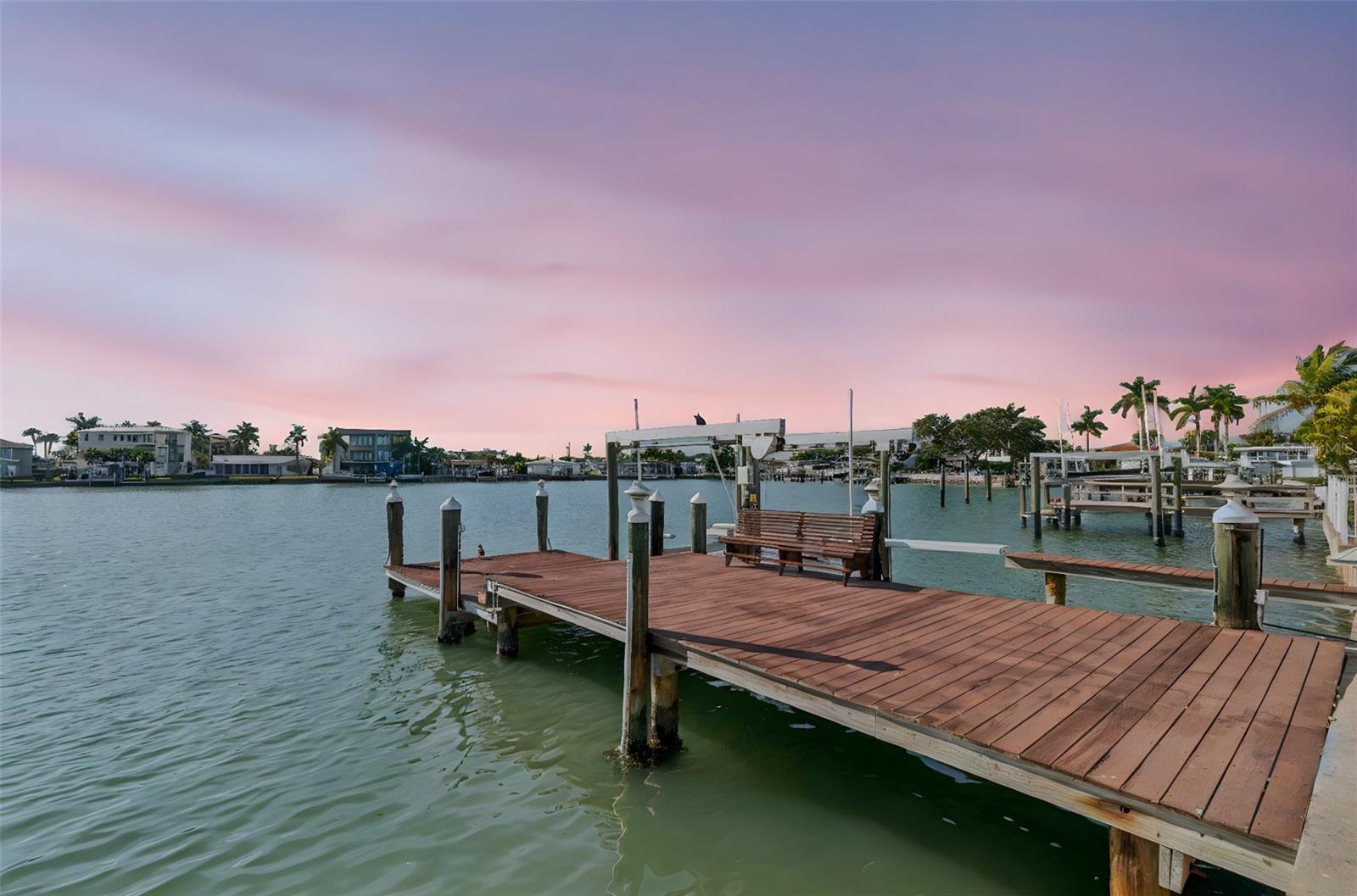 SOUTH CSWY ISLE YACHT CLUB ADD - Residential