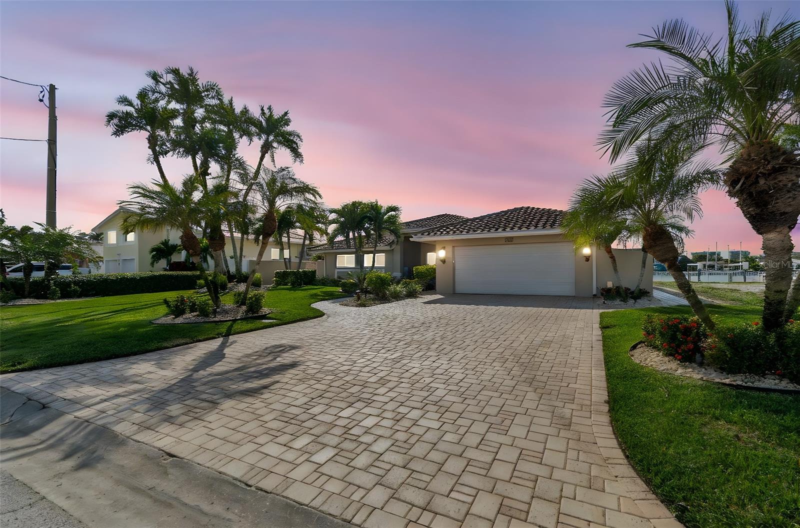 SOUTH CSWY ISLE YACHT CLUB ADD - Residential