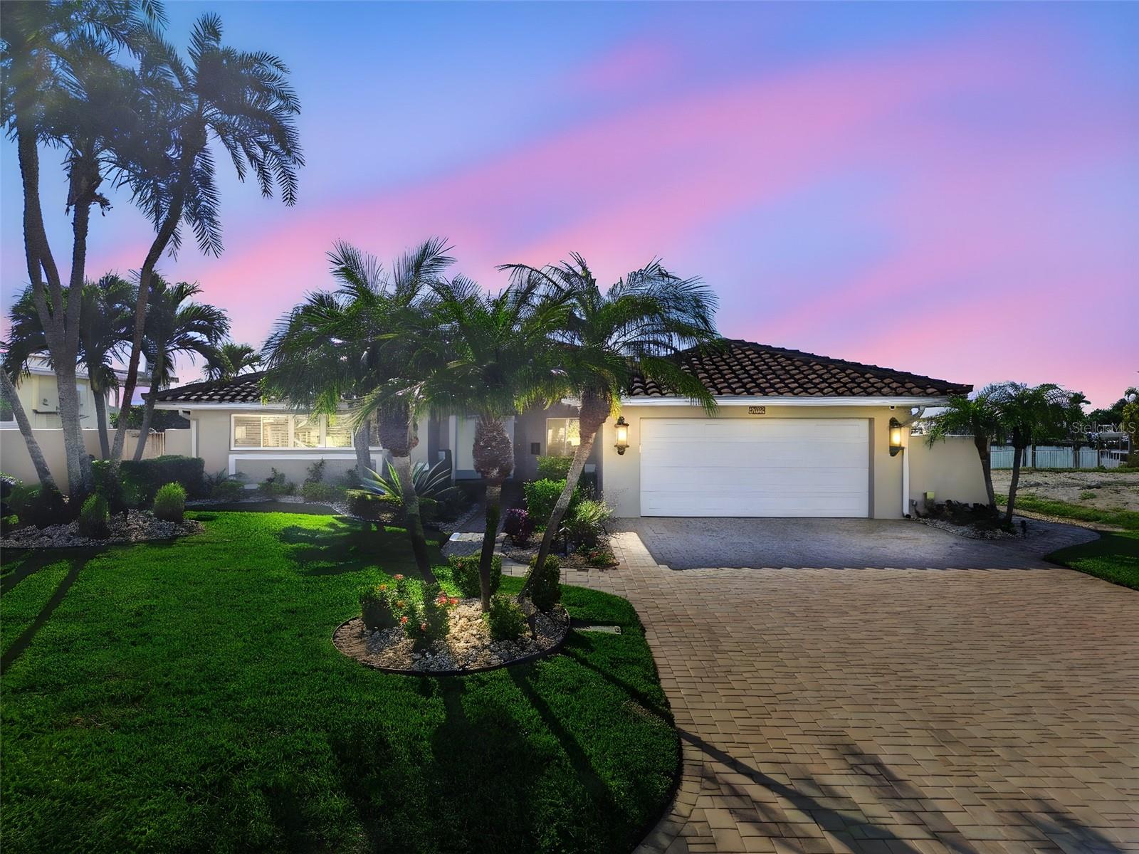 SOUTH CSWY ISLE YACHT CLUB ADD - Residential