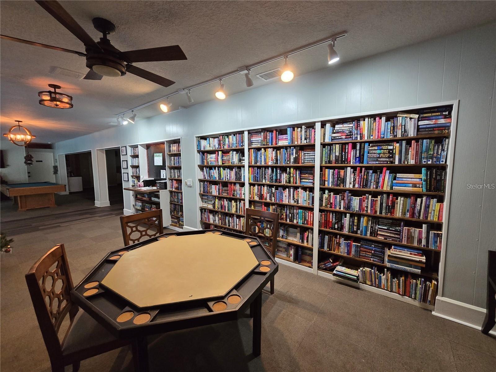 ANCHORAGE OF TARPON LAKE UNIT THREE THE - Residential