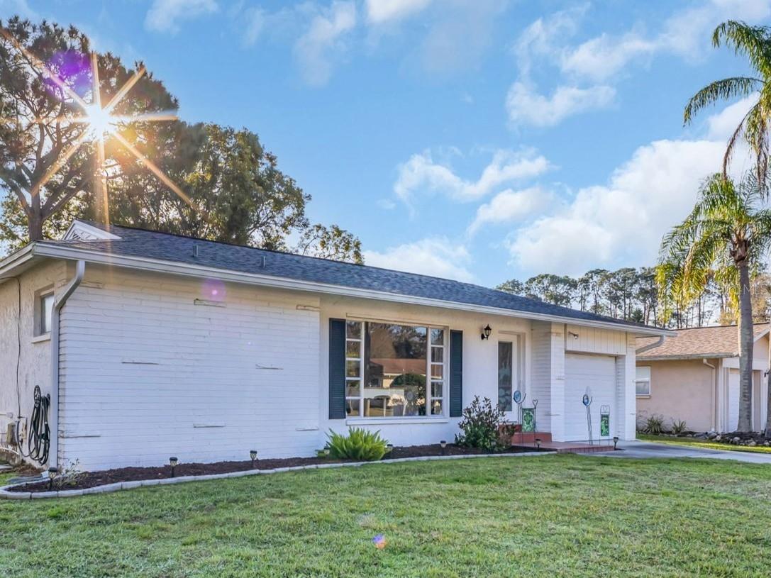 ANCHORAGE OF TARPON LAKE UNIT THREE THE - Residential