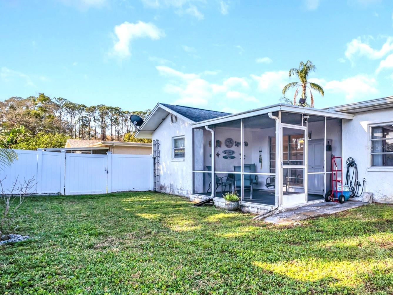 ANCHORAGE OF TARPON LAKE UNIT THREE THE - Residential