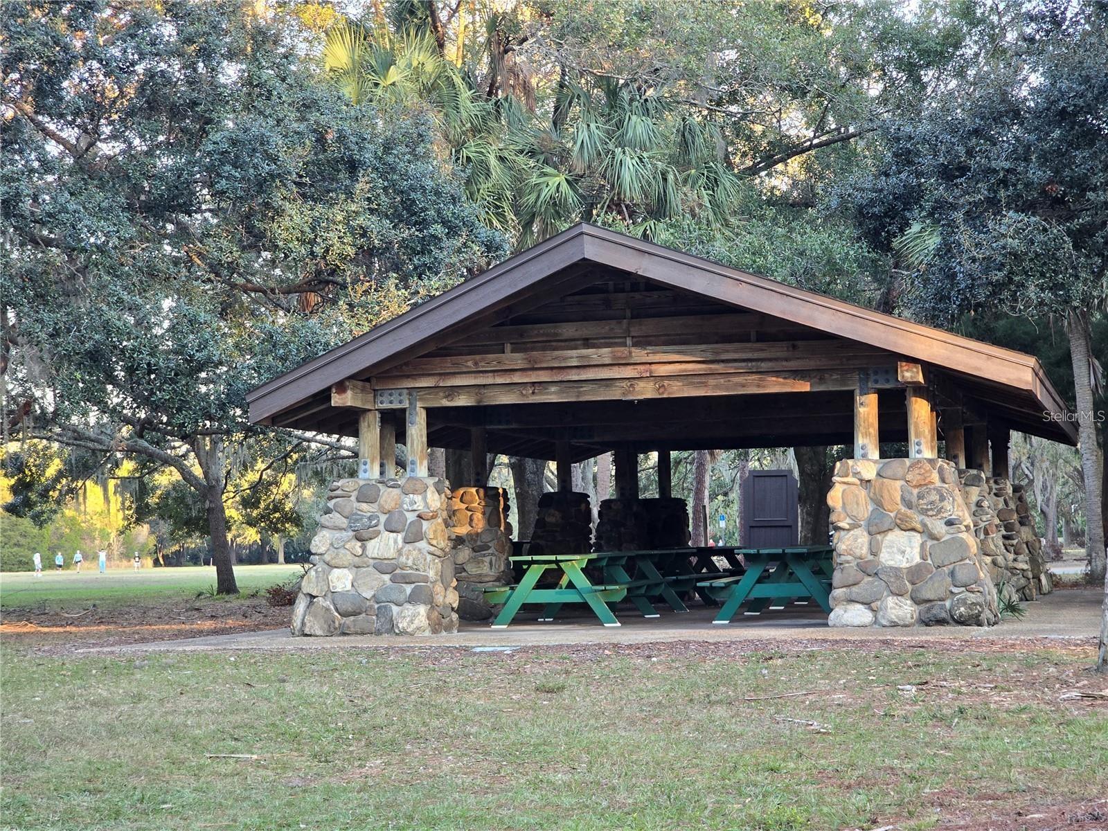 ANCHORAGE OF TARPON LAKE UNIT THREE THE - Residential