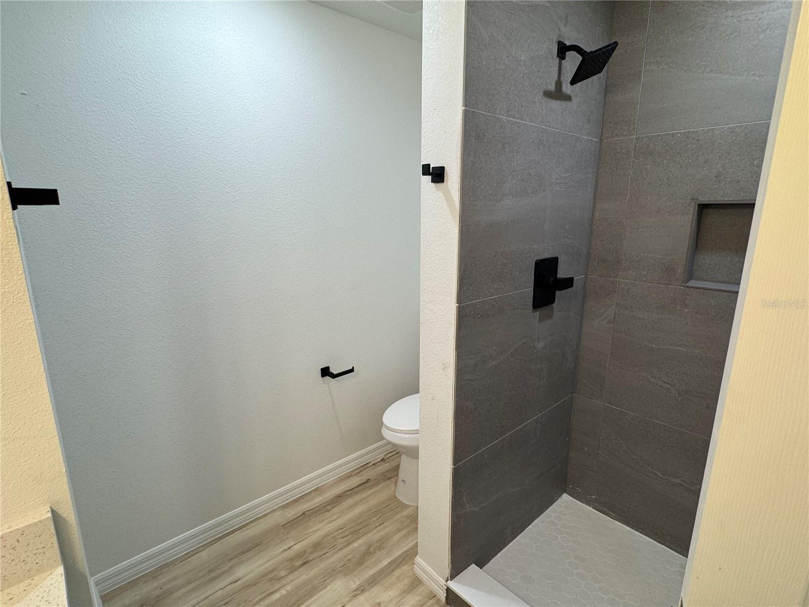 INVERNESS HIGHLANDS NORTH - Residential Lease