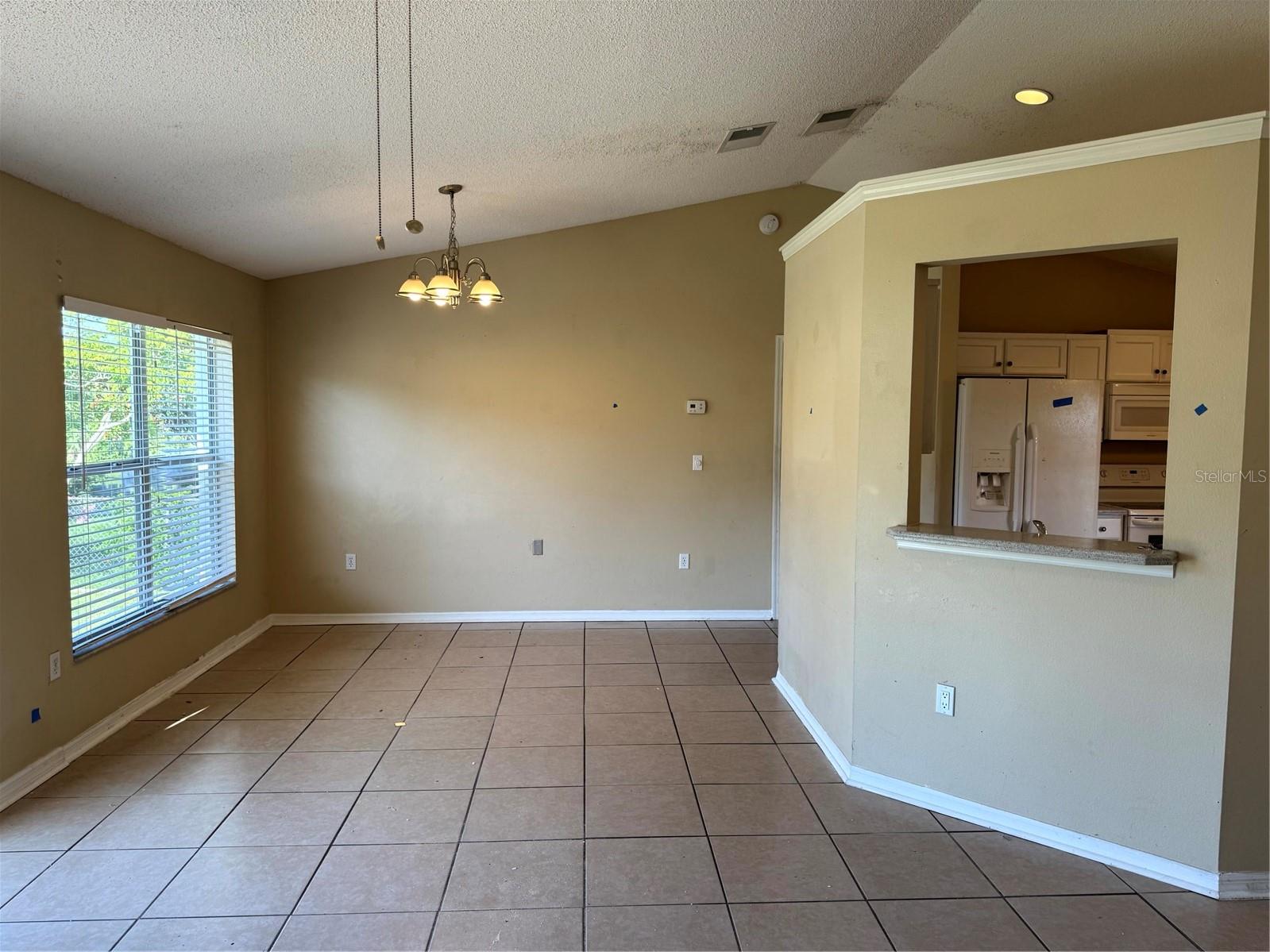 2207 ROBEL TRAIL
