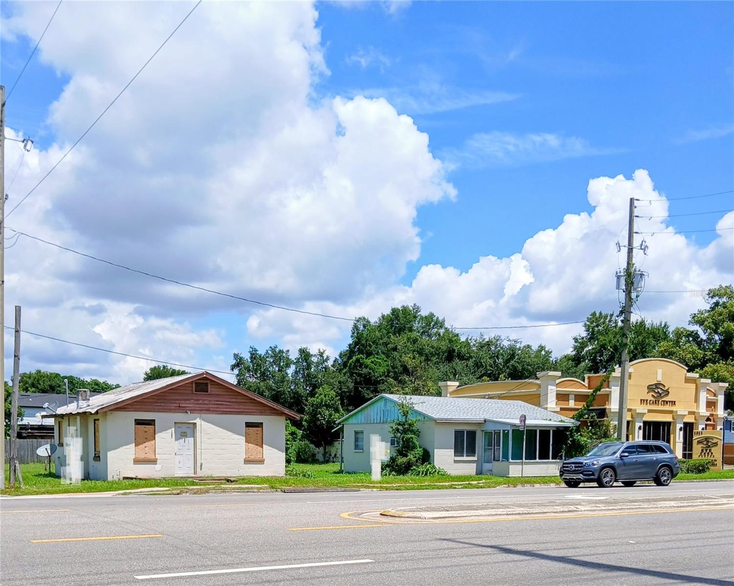 LOCATION -LOCATION- LOCATION 2) properties next to each other- value is in the land. Also see MLS# o6338451. Price is for the 2 parcels. 1307 Michigan Street and 1309 Michigan Street. Zoned MU-1 Medium intensity Mixed Use Corridor District. 12 parking spaces allowed. Newer storage shed can be moved to another location on lot. City water and sewer-OUC electric on site.
Build an office building, townhomes with live work, townhomes, bring your ideas. Owner is motivated.