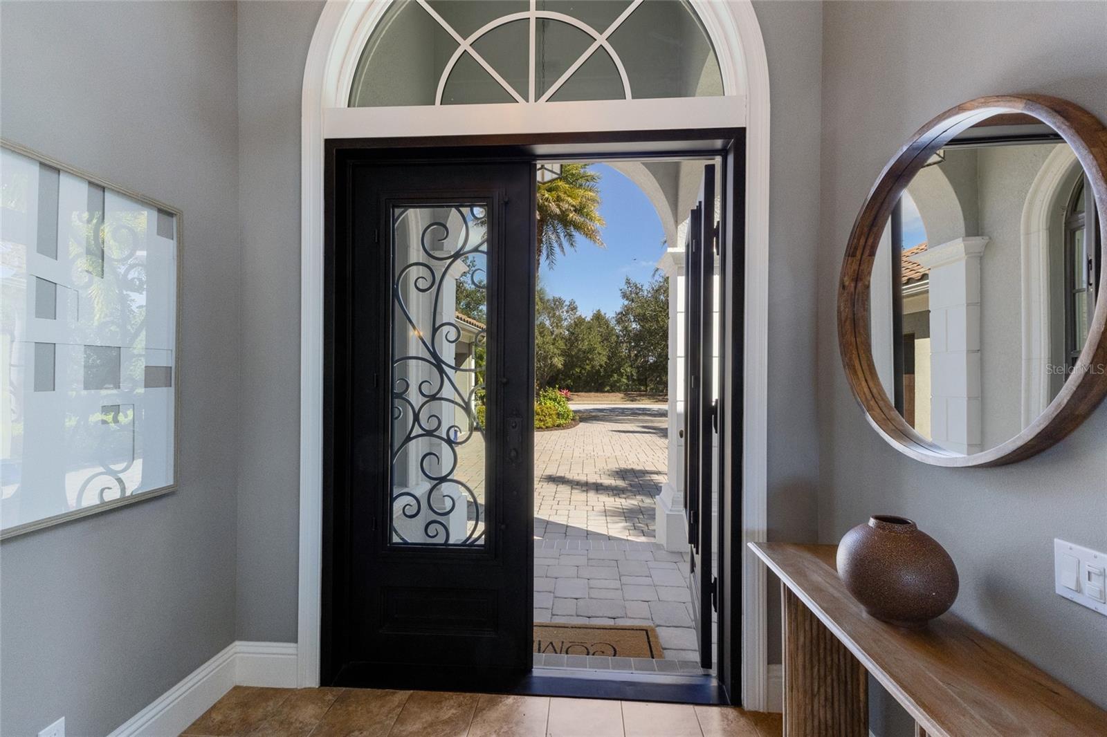 LAKE CLUB - Residential