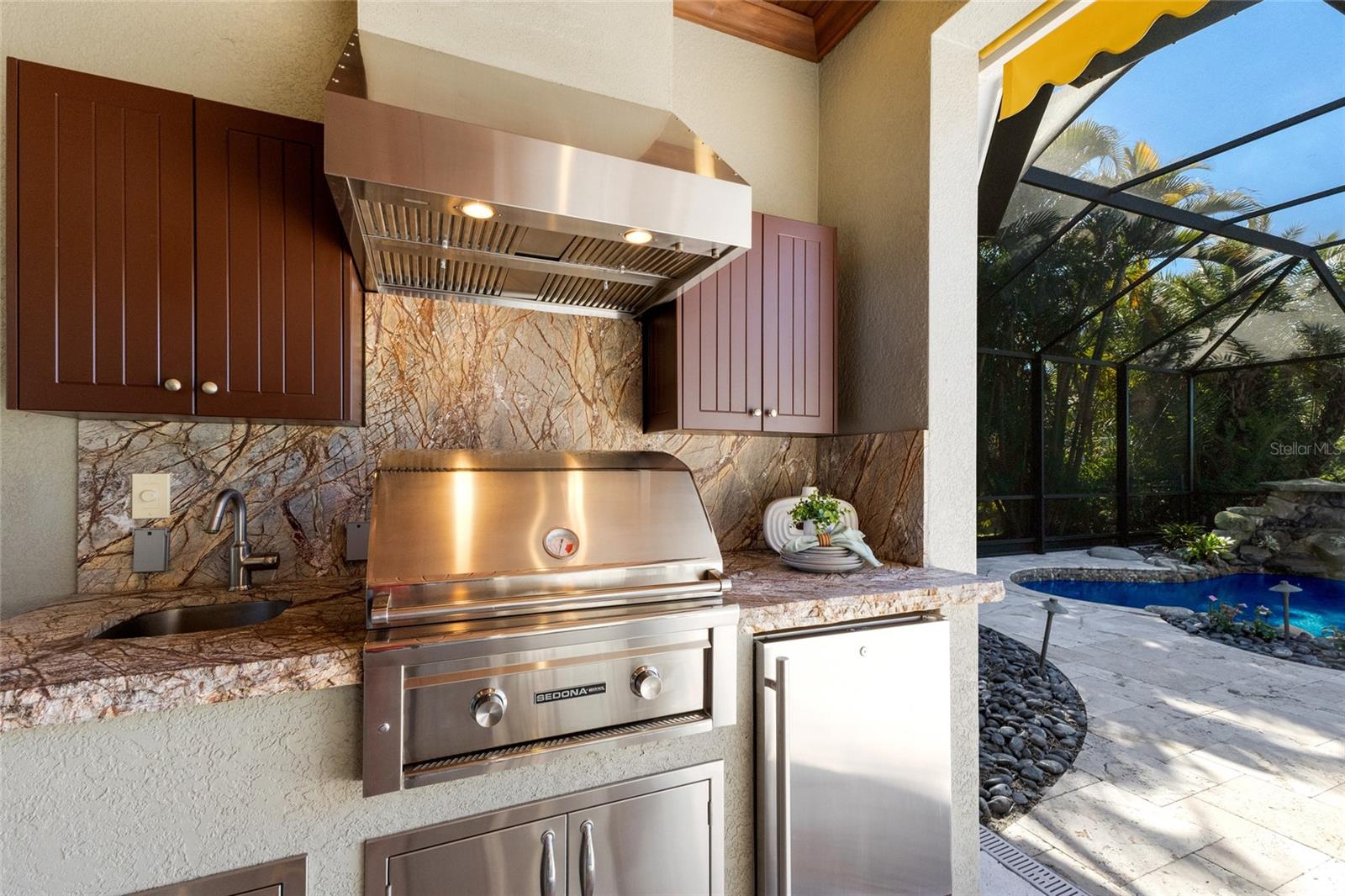 LAKE CLUB - Residential