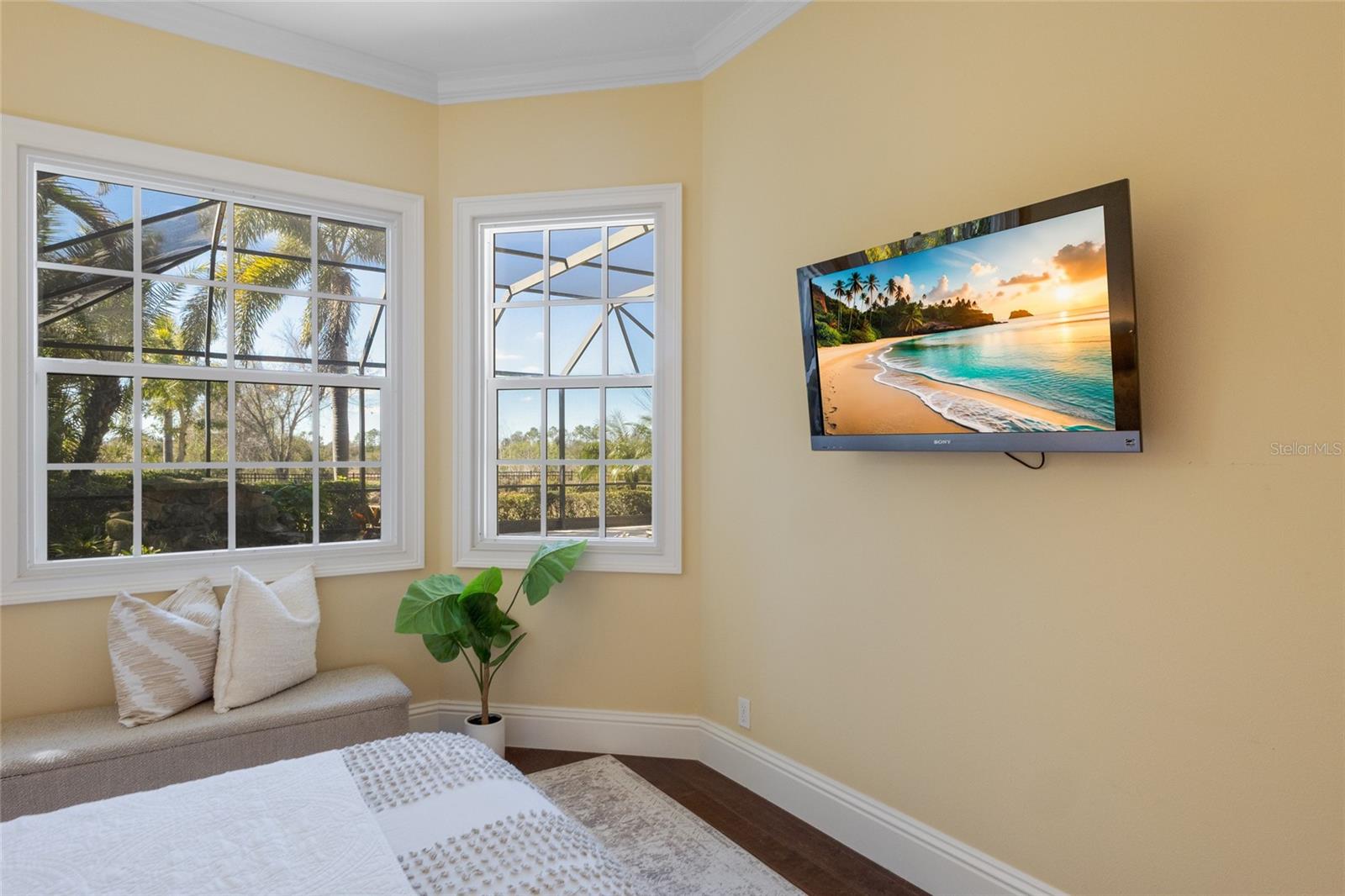 LAKE CLUB - Residential