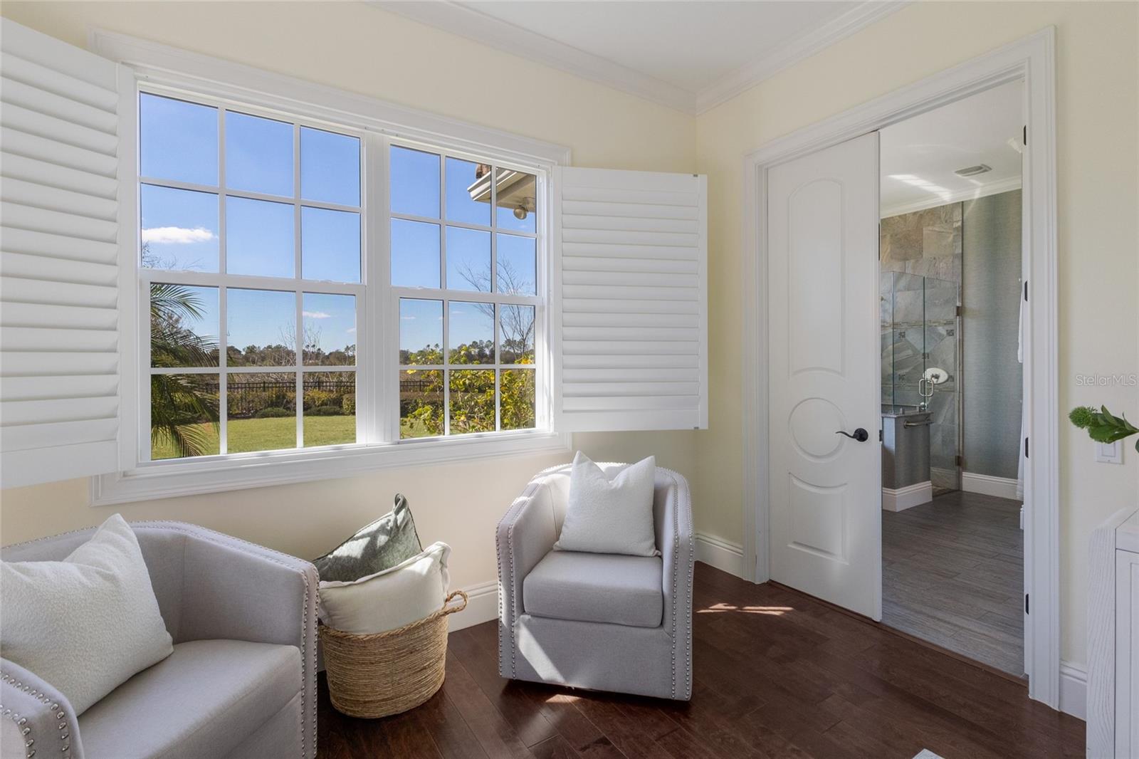 LAKE CLUB - Residential