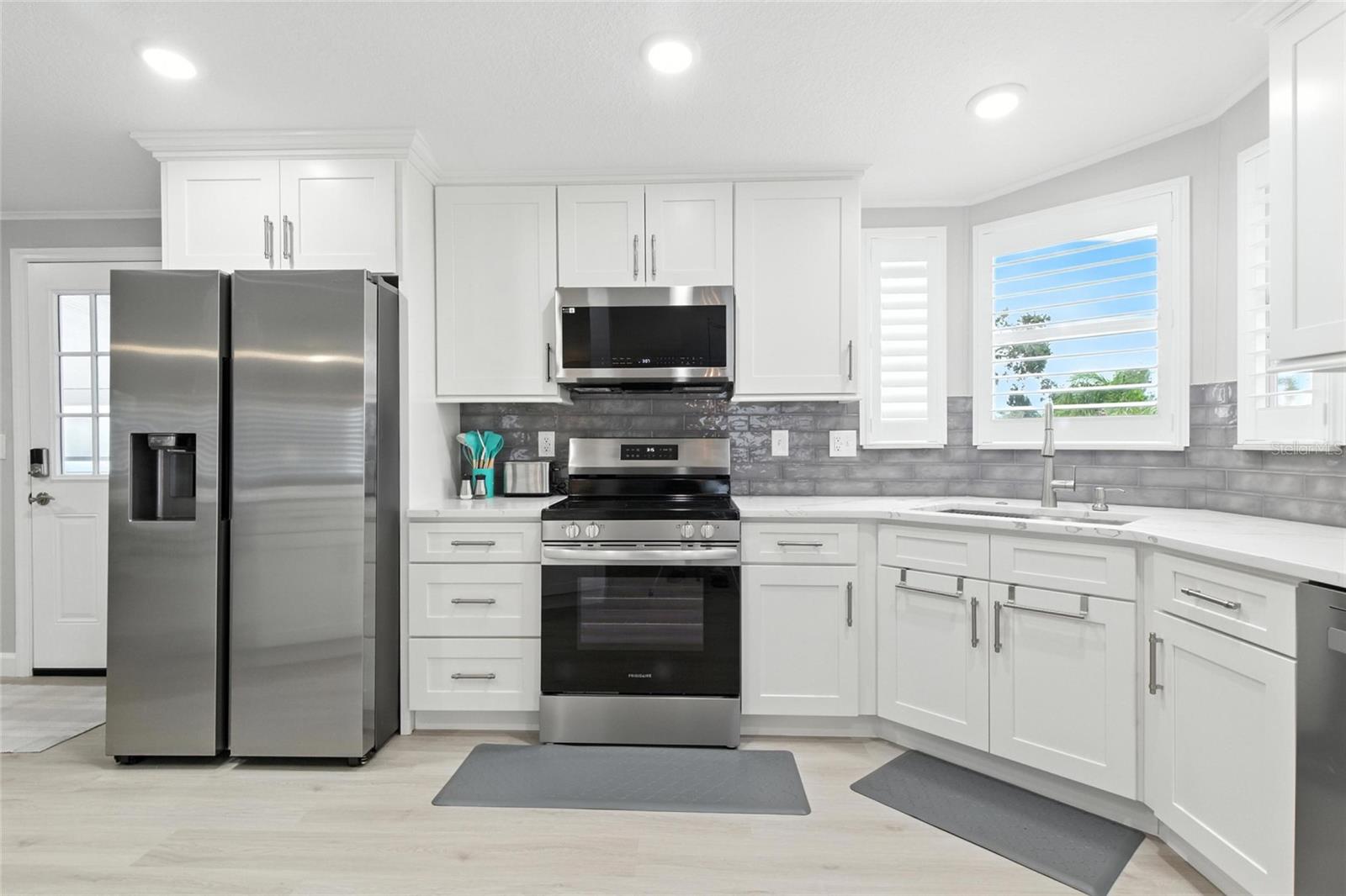 VENICE TRAILER PARK - Residential